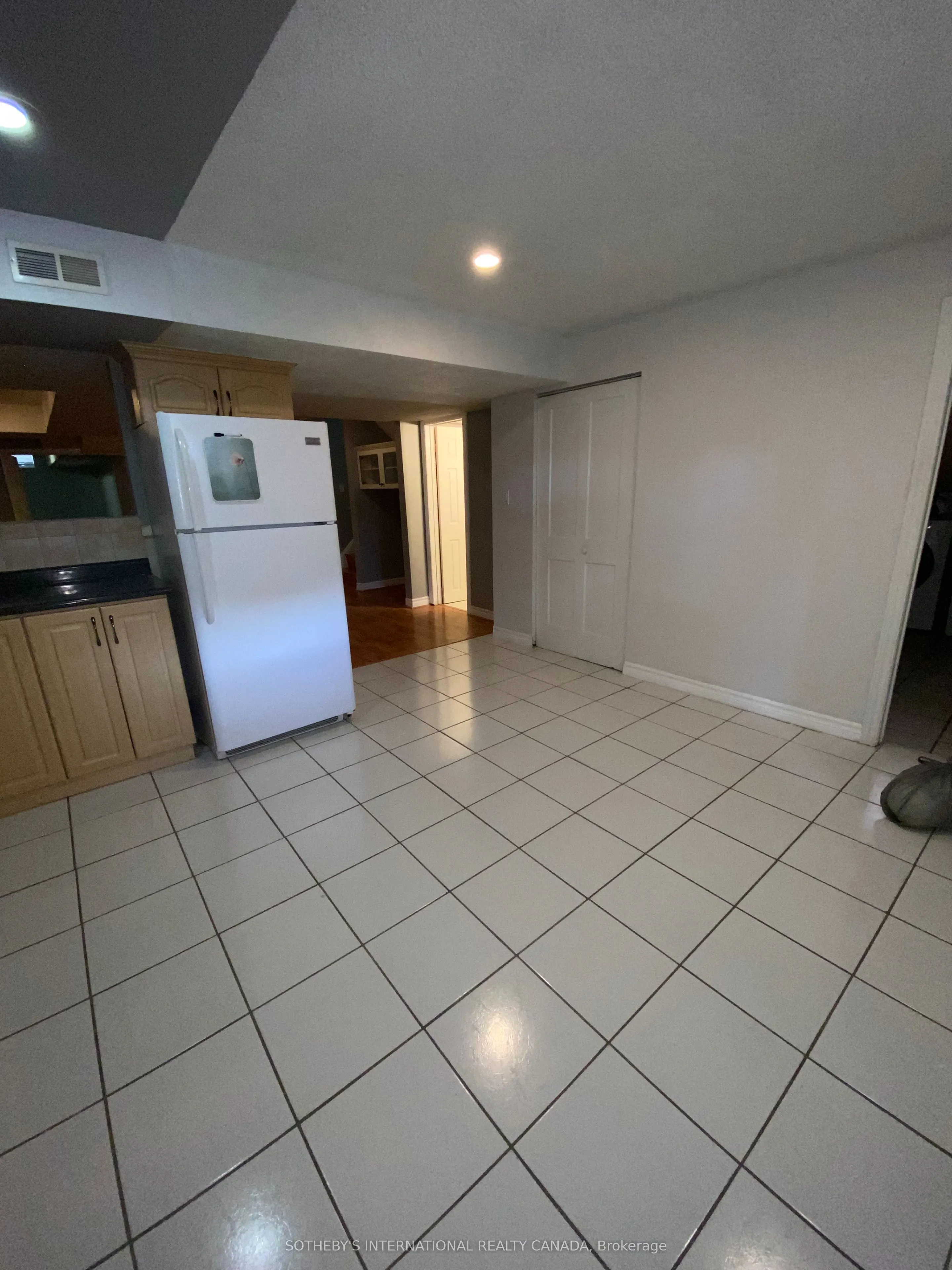 131 Via Carmine Avenue, #Lower