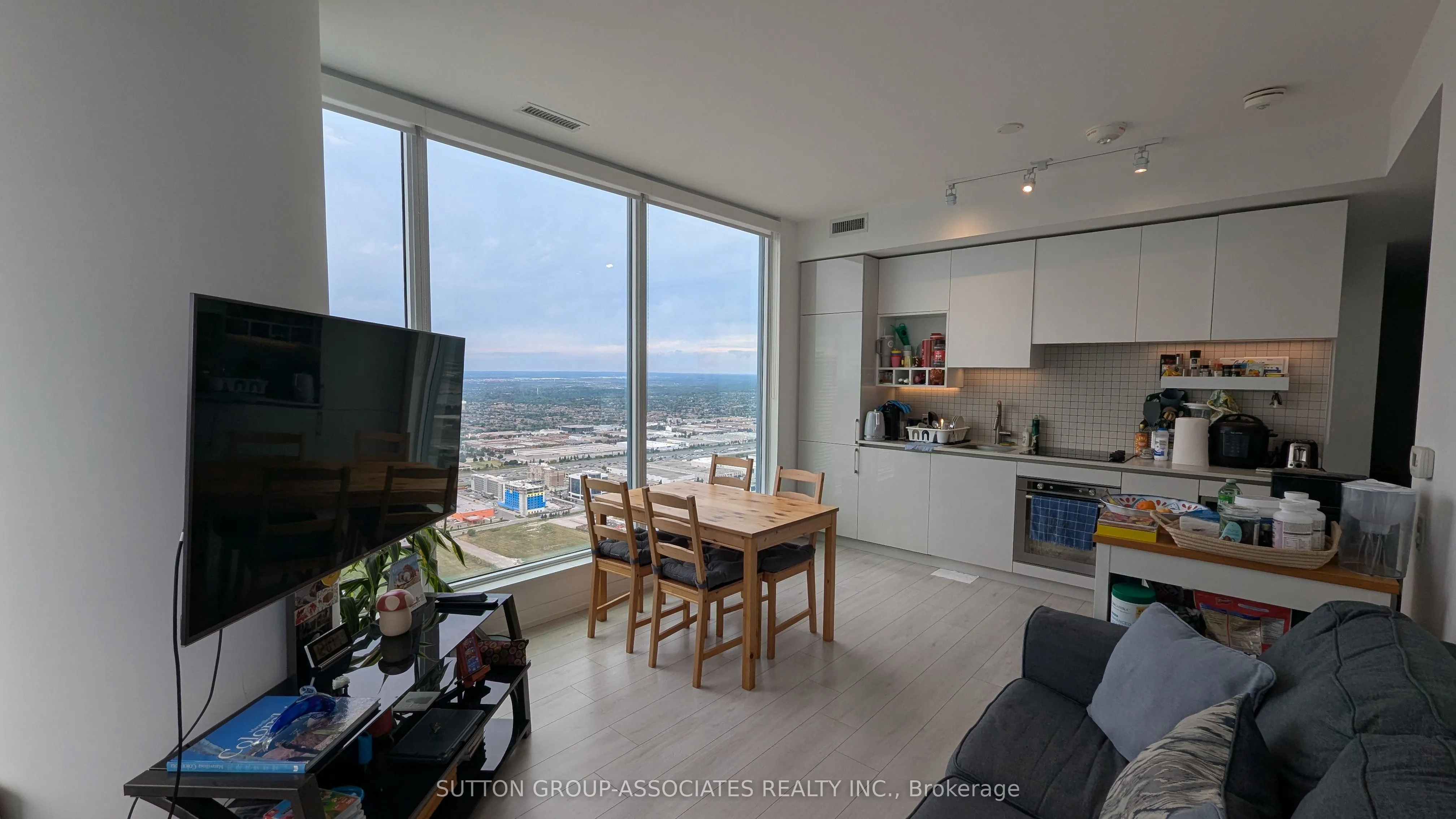 898 Portage Parkway, #5909