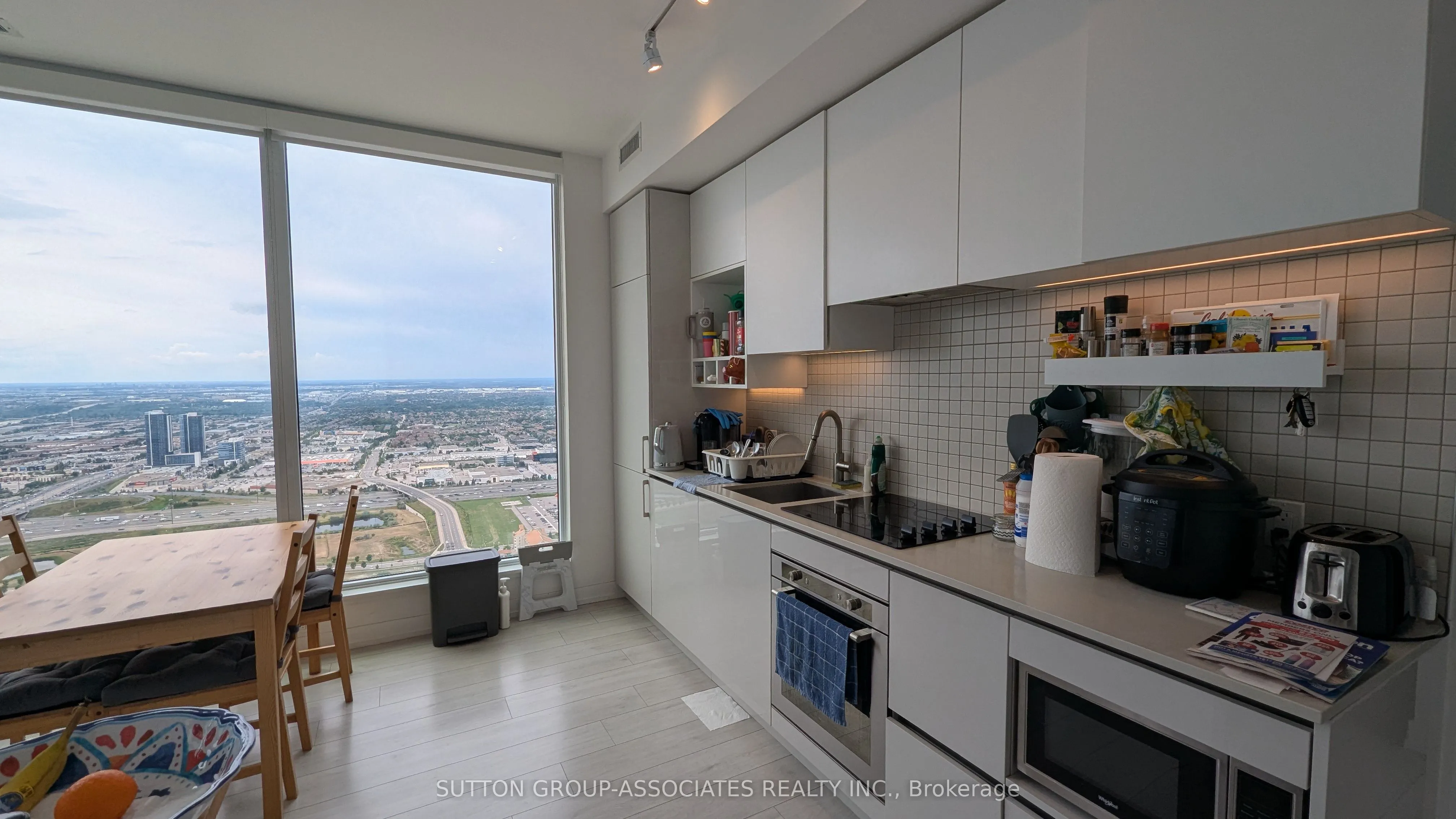 898 Portage Parkway, #5909