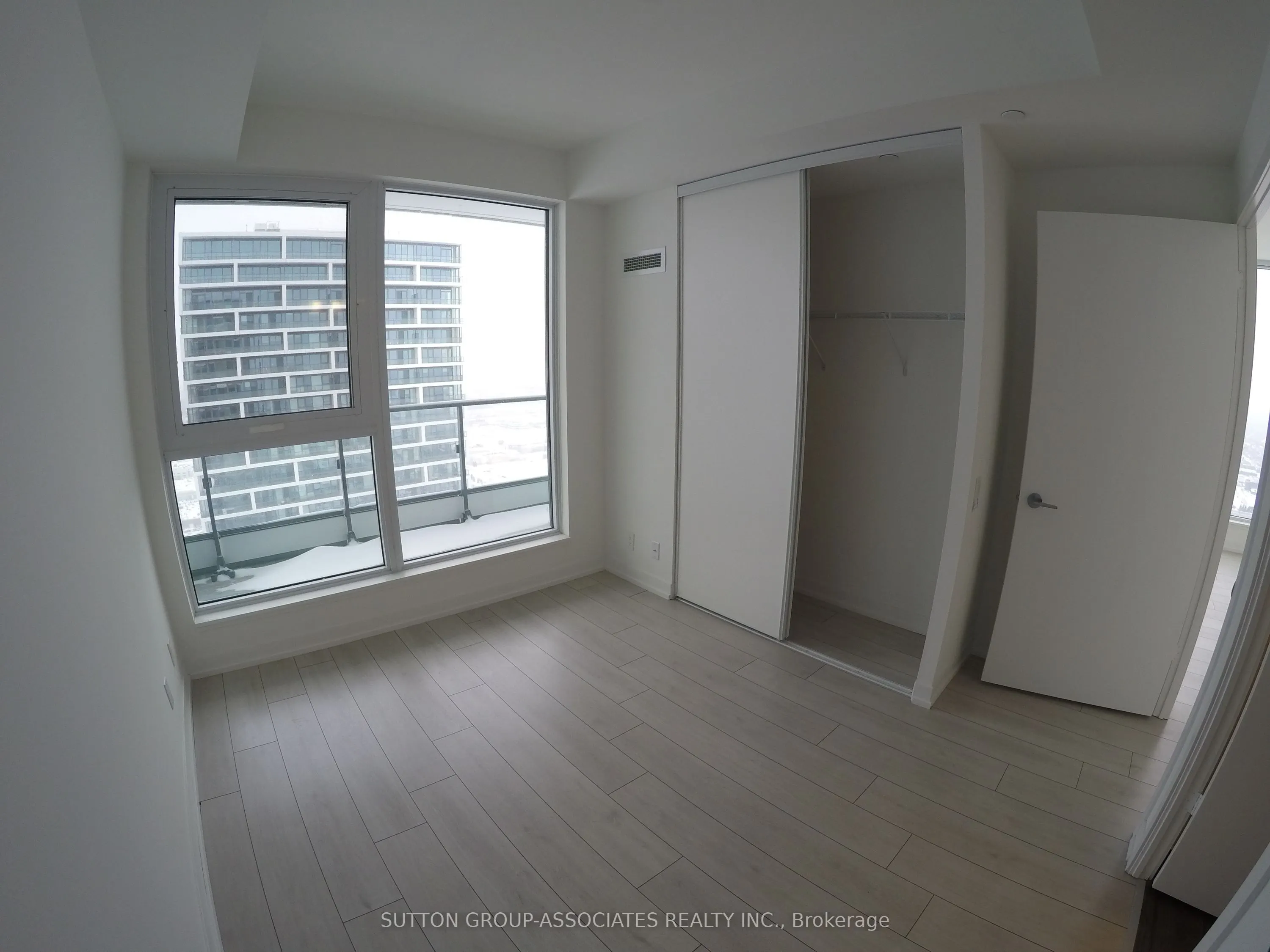 898 Portage Parkway, #5909