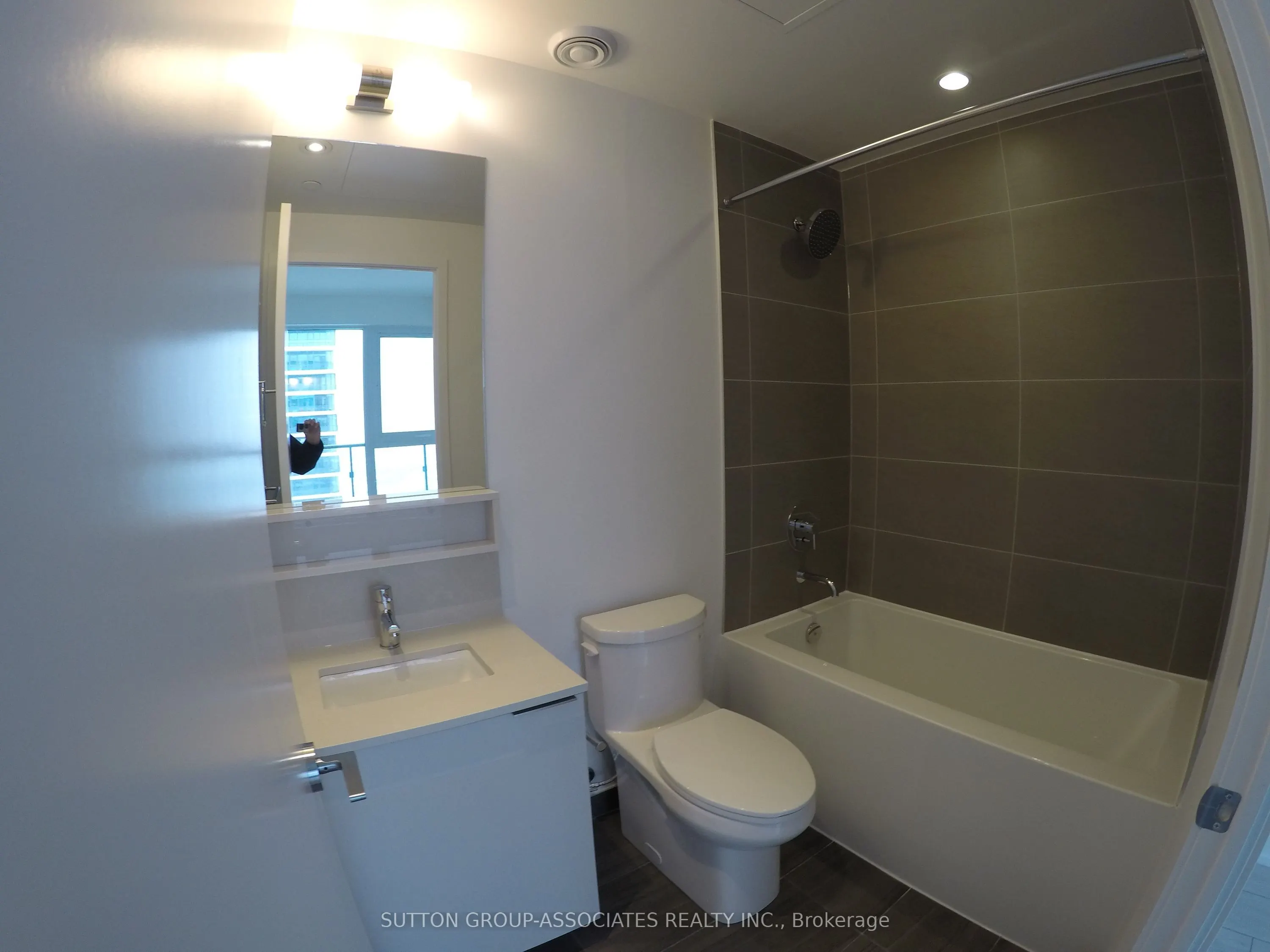 898 Portage Parkway, #5909
