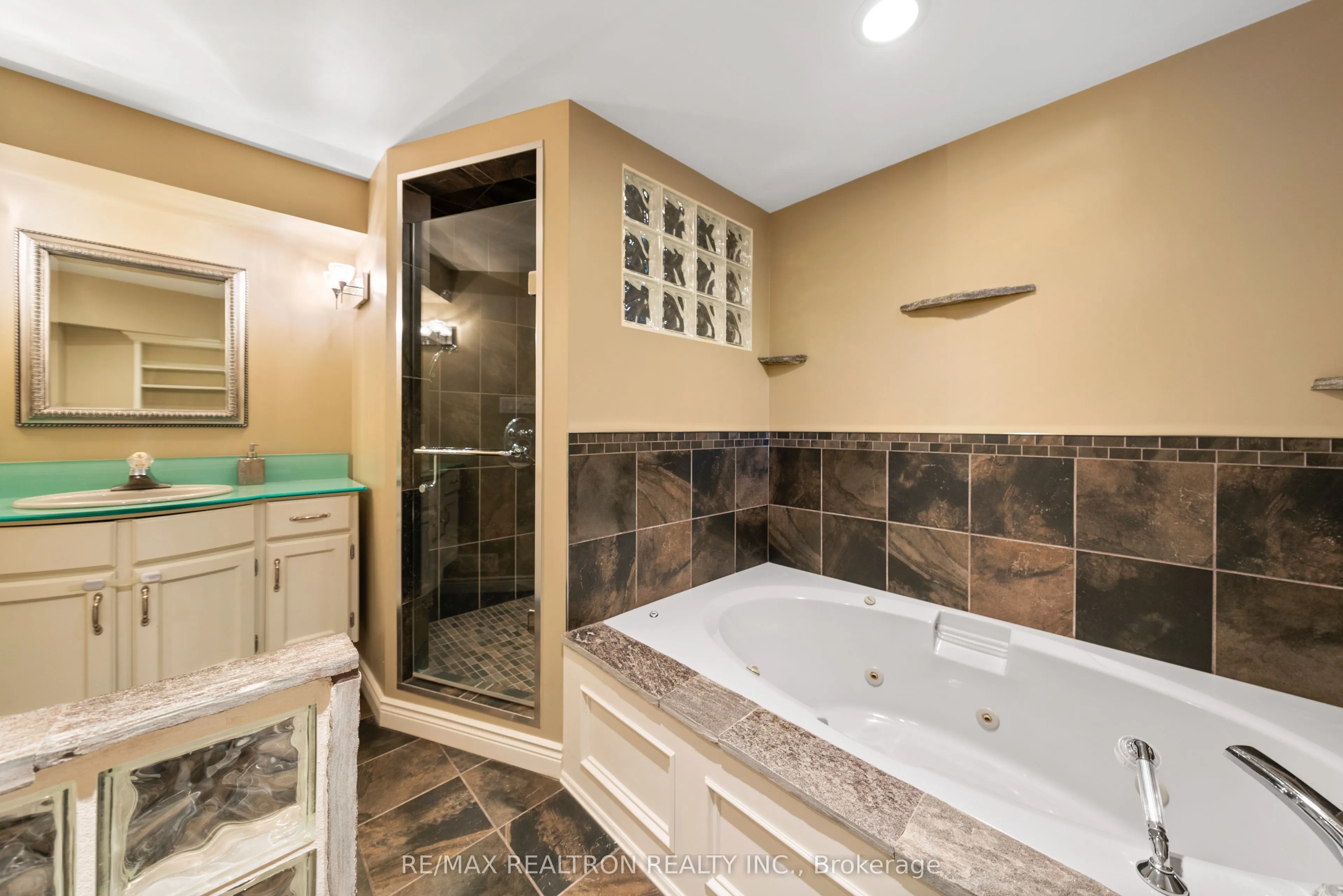 499 Silken Laumann Drive