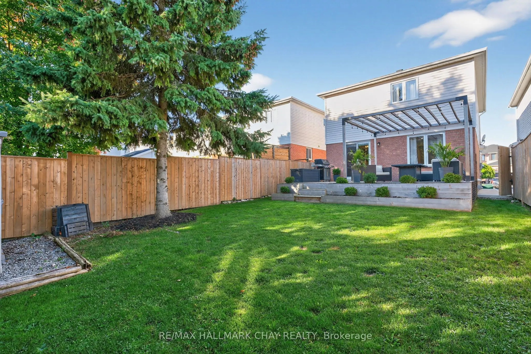 53 McKnight Crescent