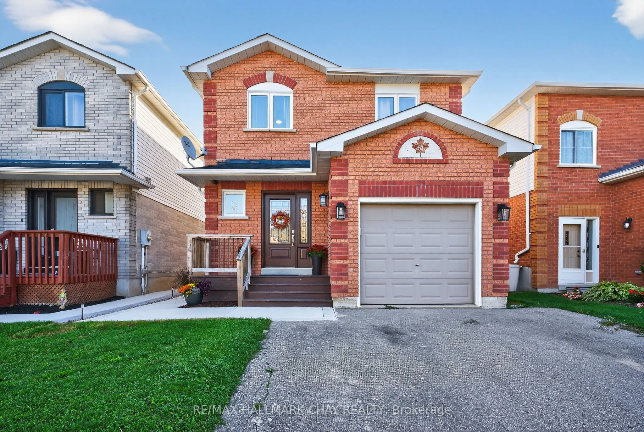 53 McKnight Crescent