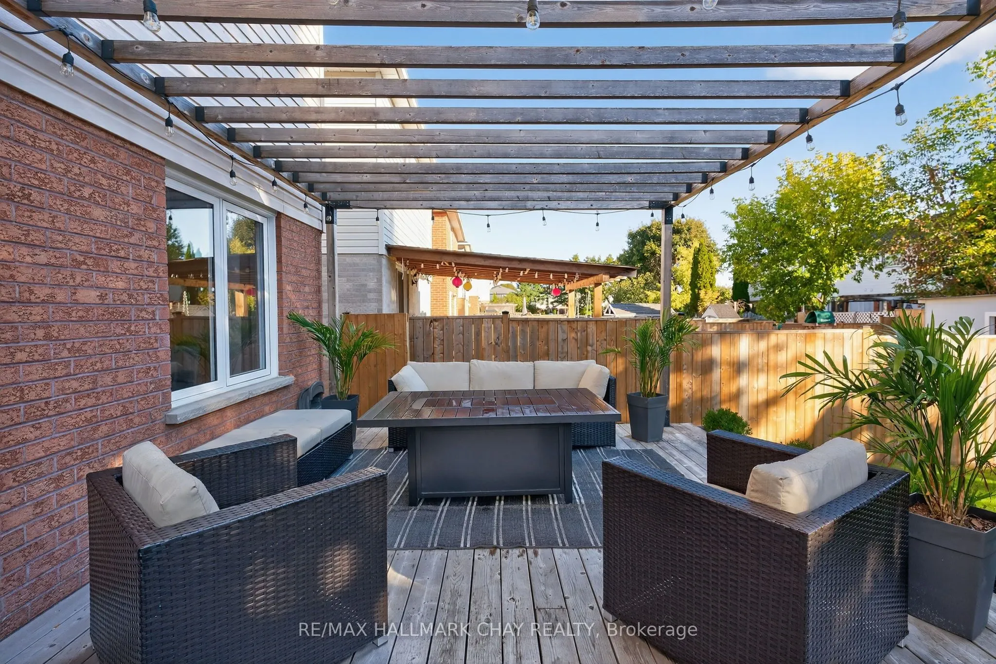 53 McKnight Crescent