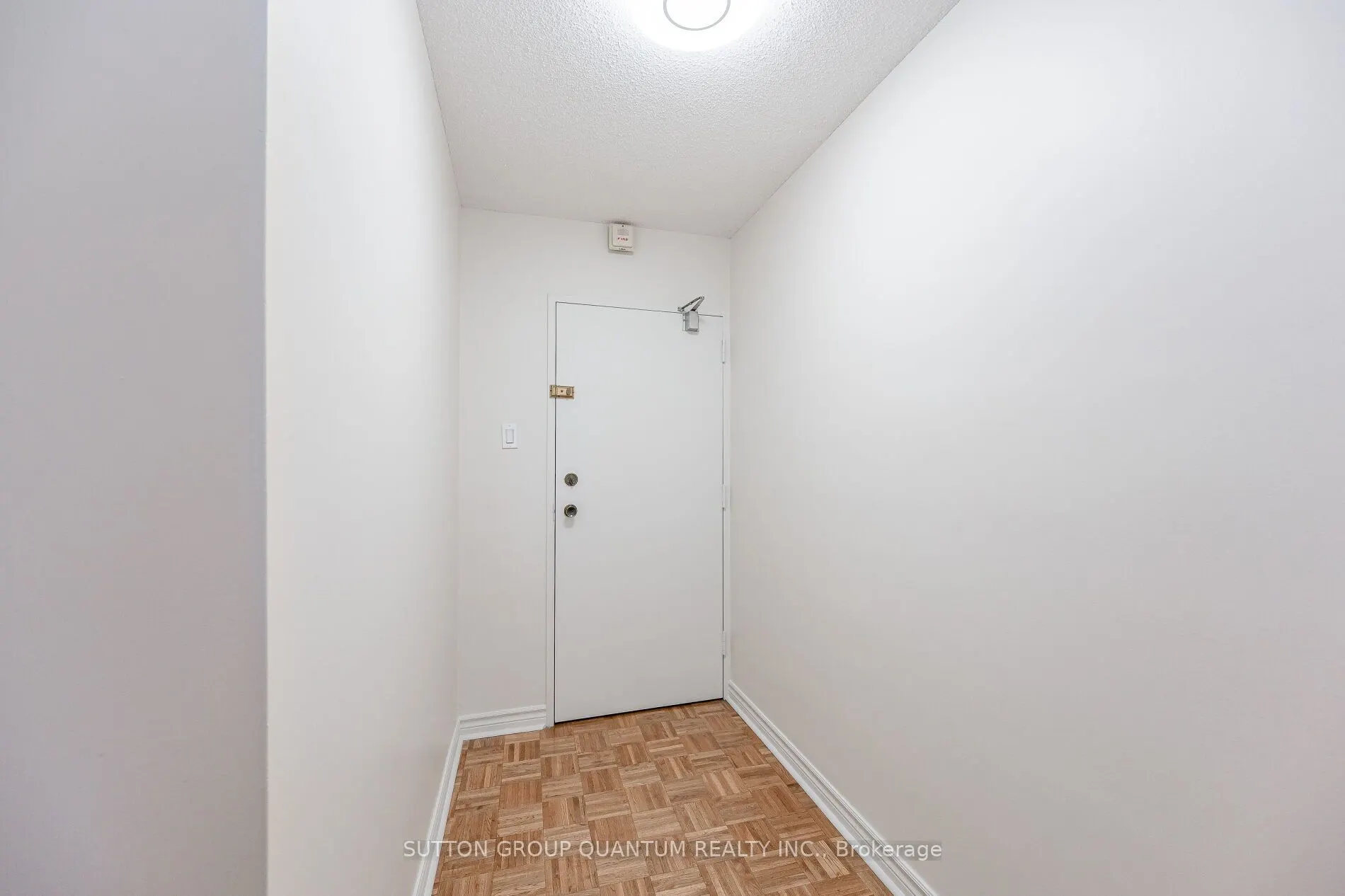 16B Elgin Street, #57