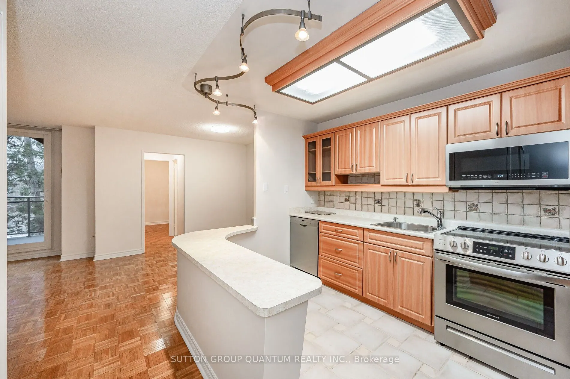 16B Elgin Street, #57