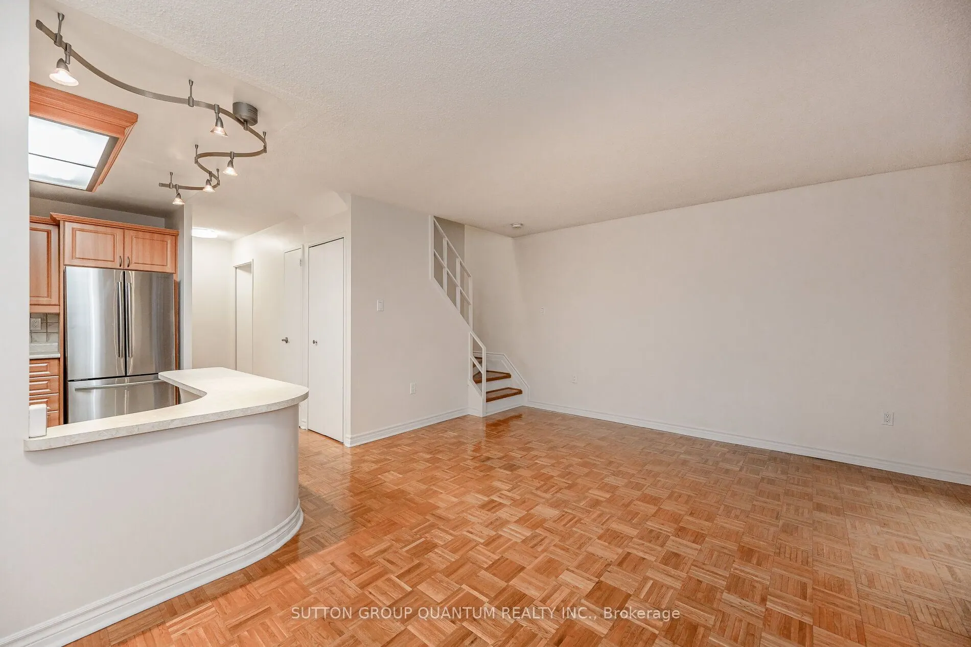 16B Elgin Street, #57