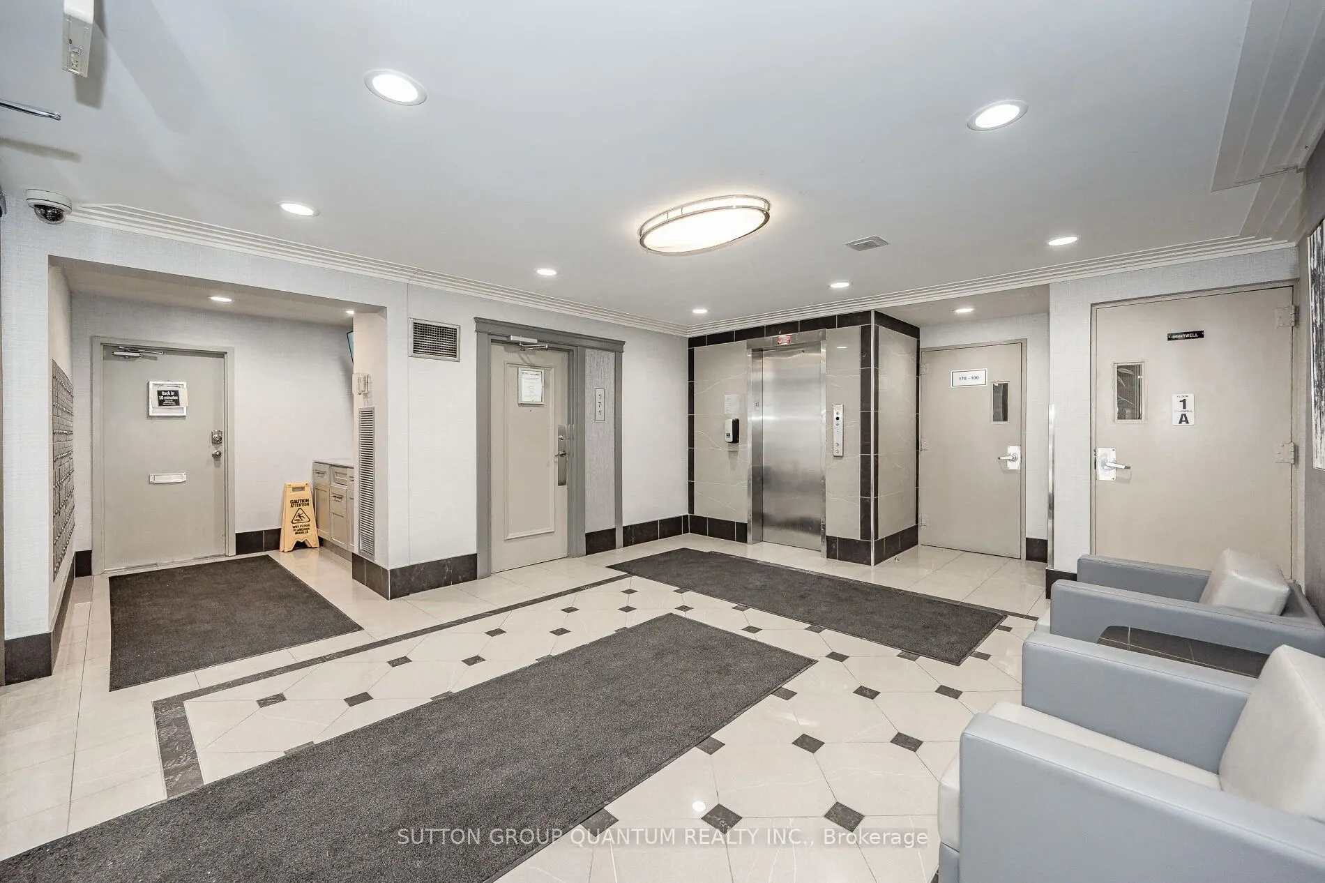 16B Elgin Street, #57