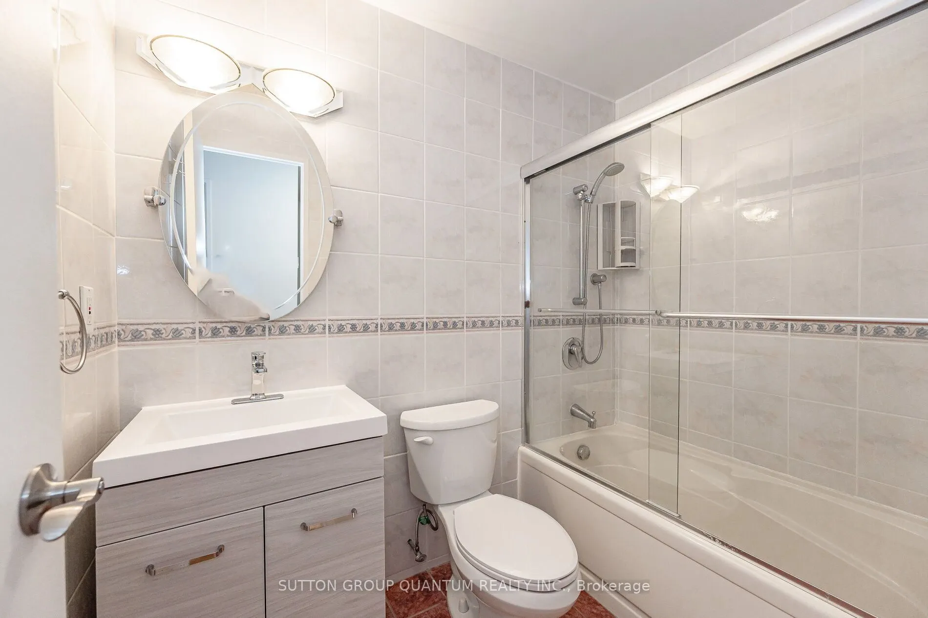 16B Elgin Street, #57