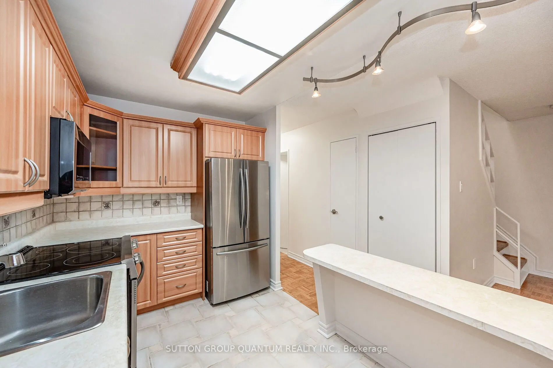16B Elgin Street, #57