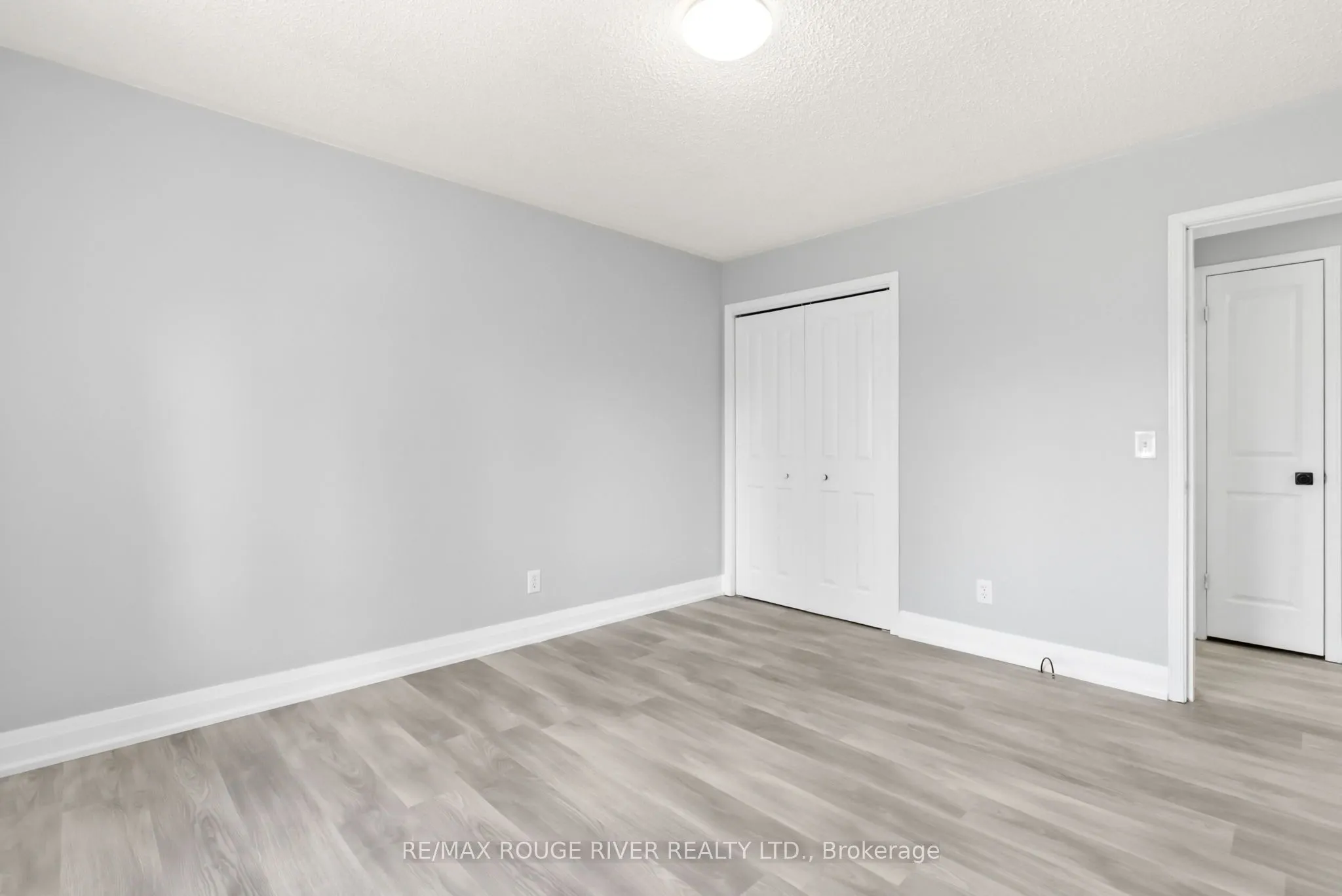 495 Lakeland Crescent