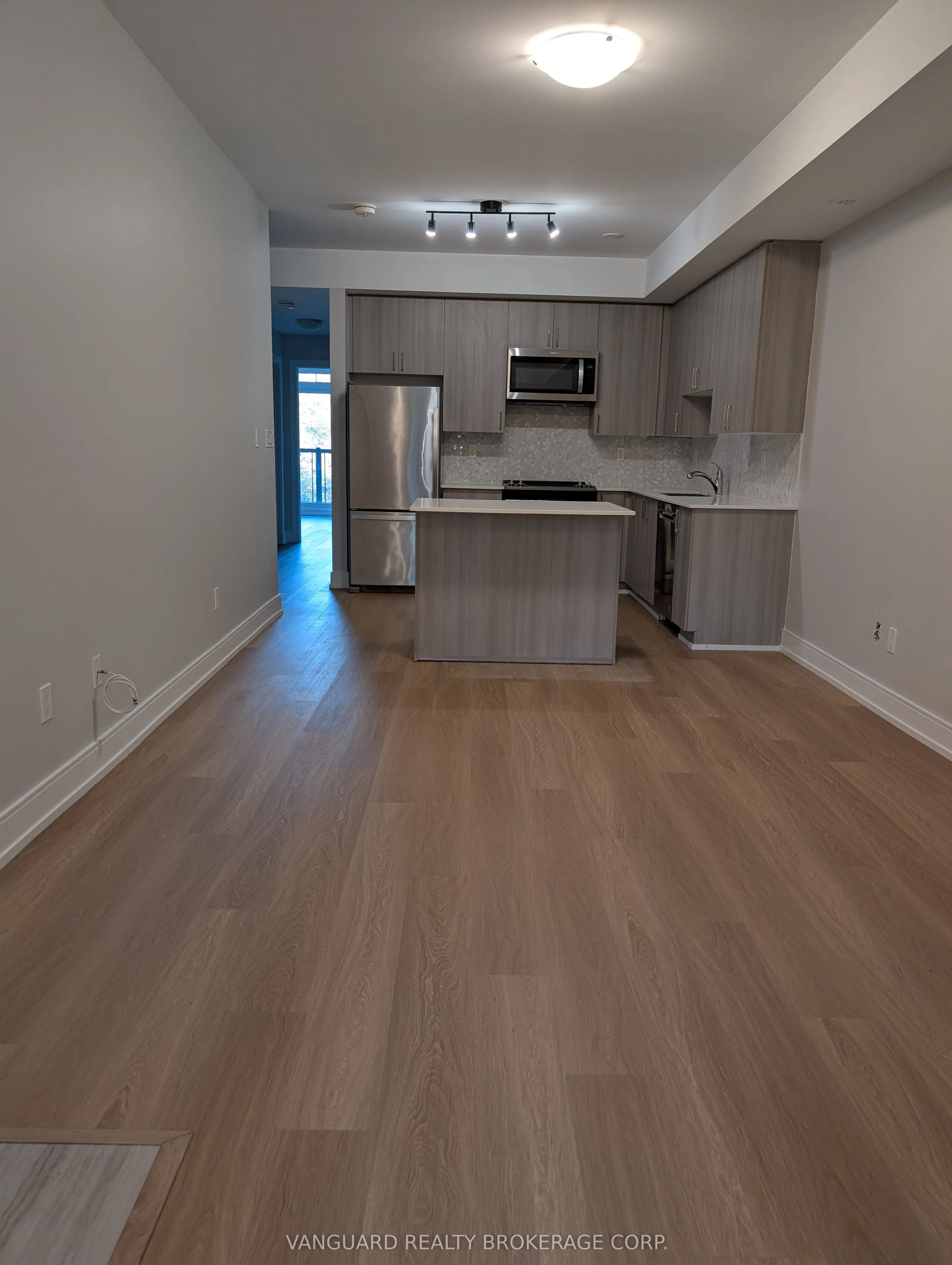 201 Pine Grove Road, #410