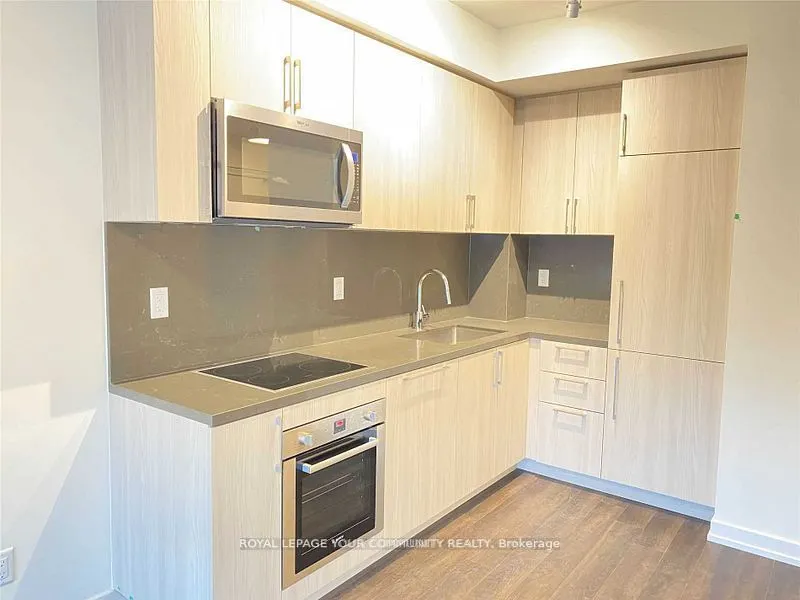 1 Grandview Avenue, #1015