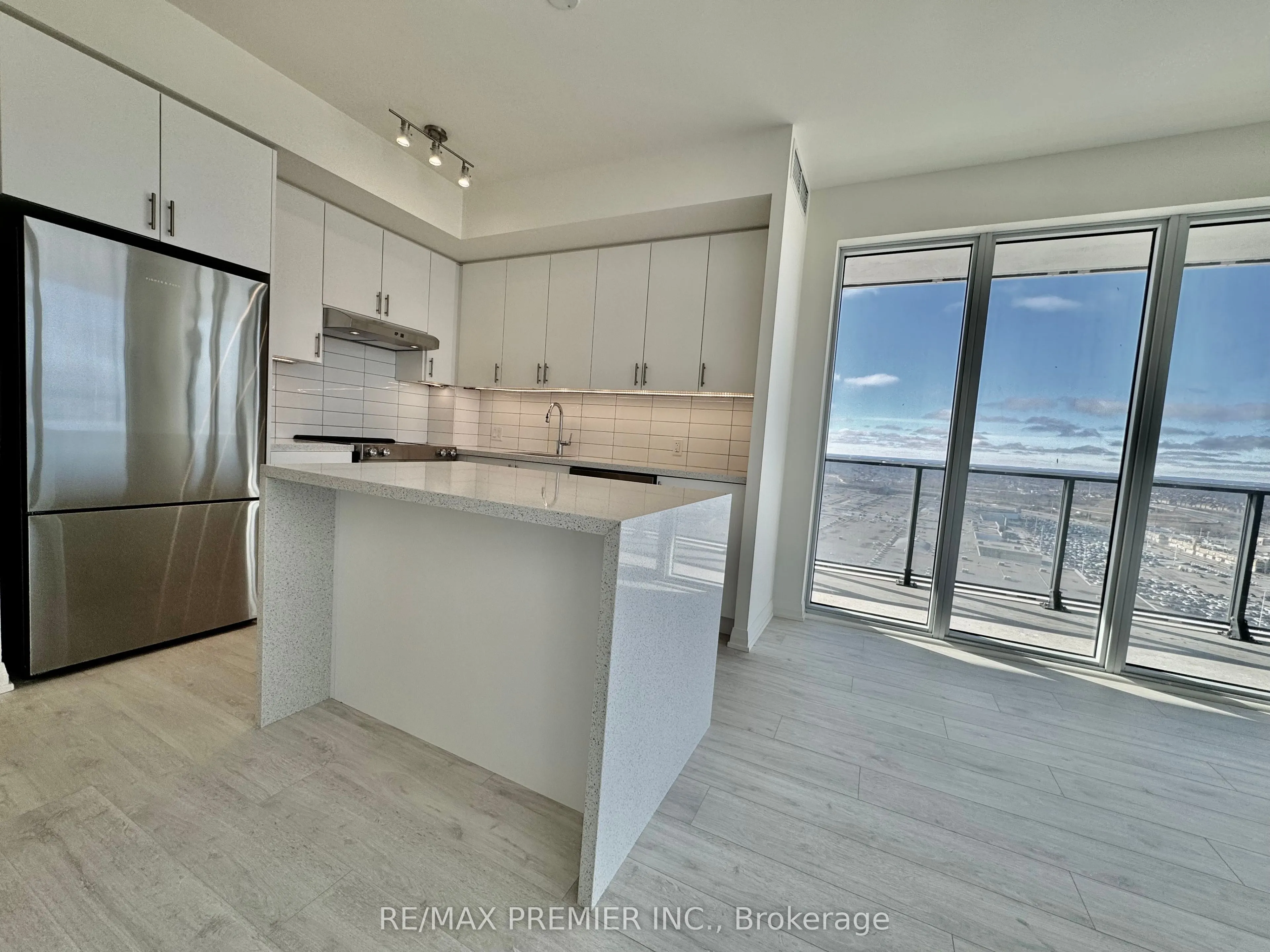 9000 Jane Street, #2021