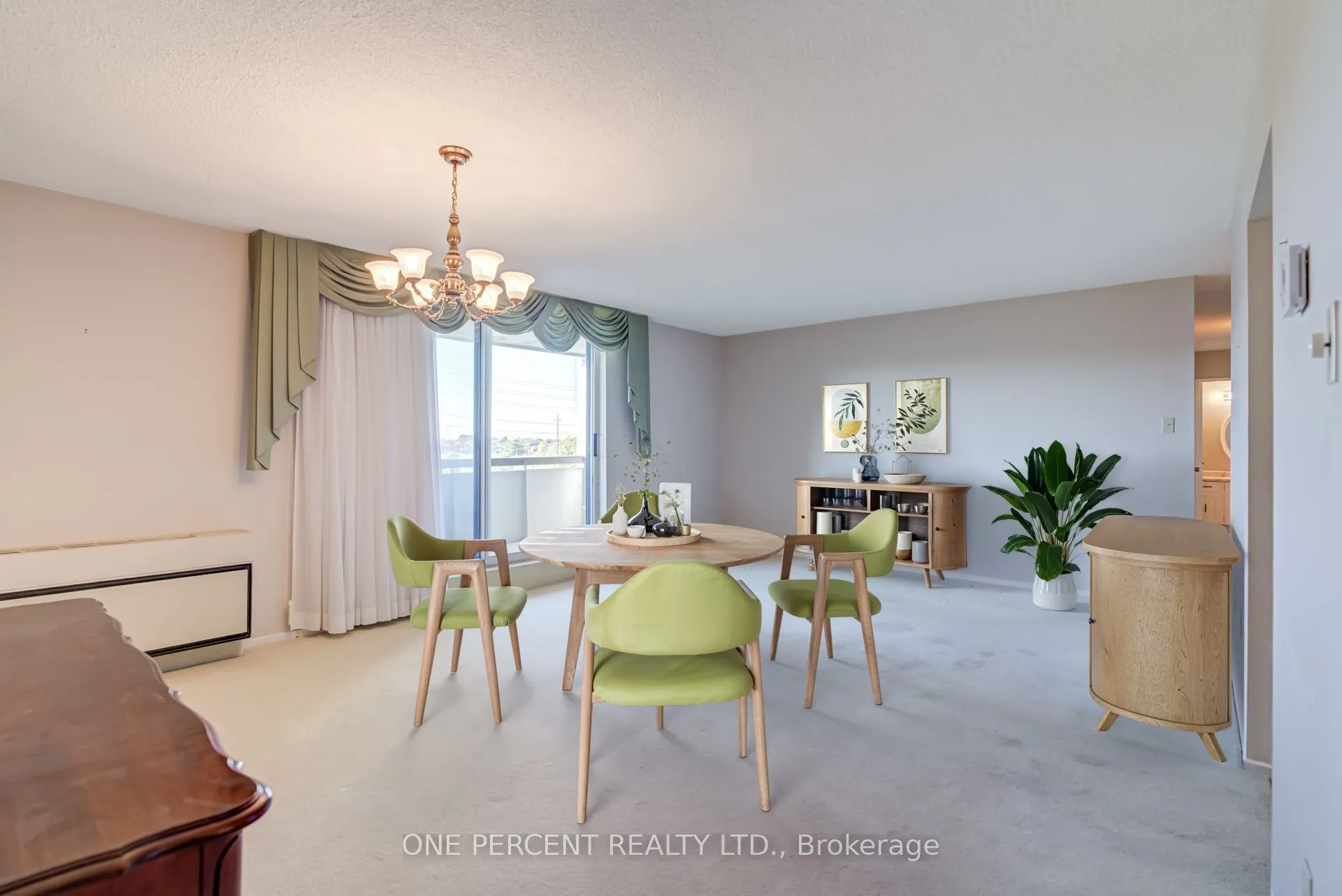 20 William Roe Boulevard, #705
