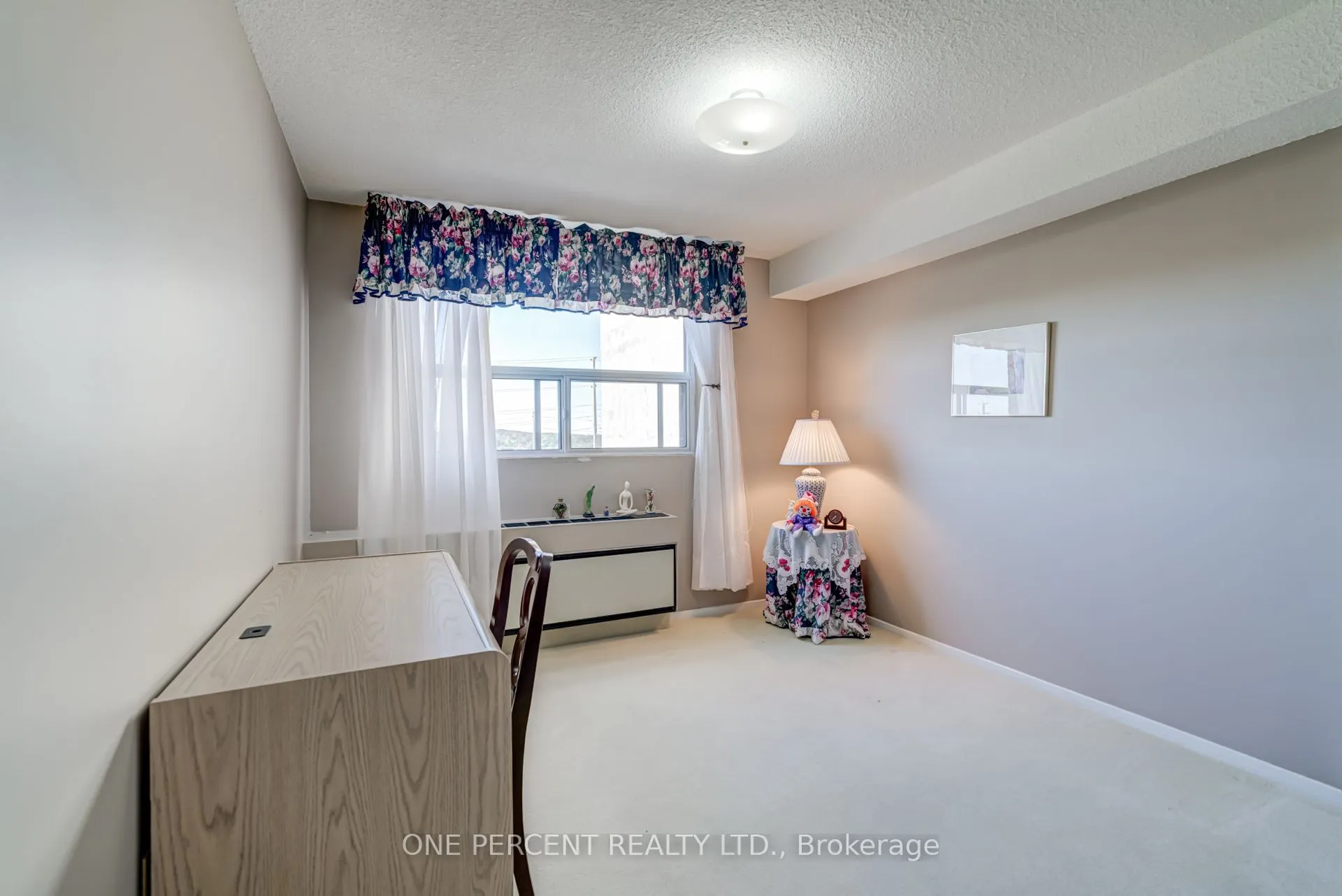 20 William Roe Boulevard, #705