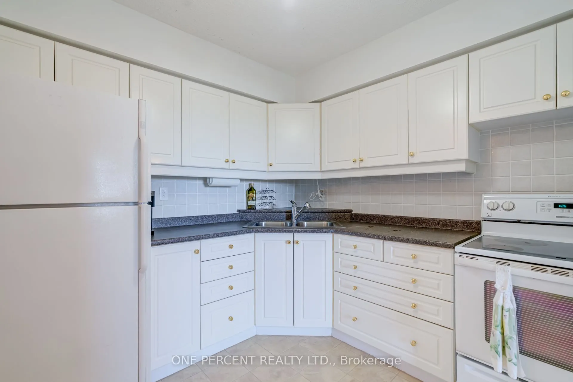 20 William Roe Boulevard, #705