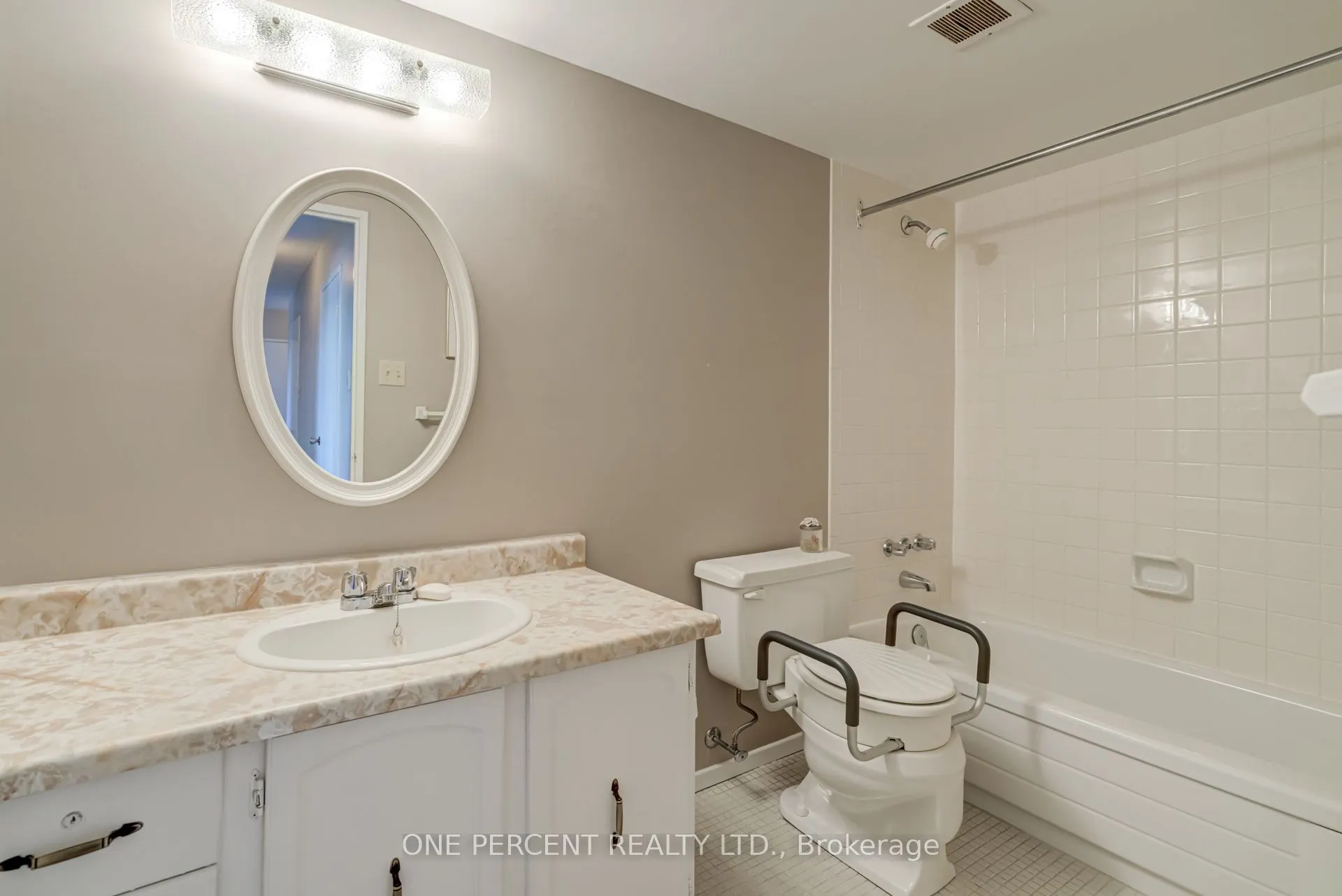20 William Roe Boulevard, #705