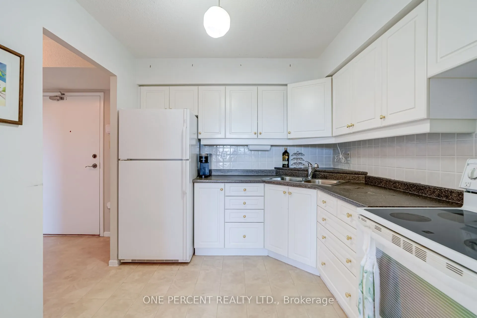 20 William Roe Boulevard, #705
