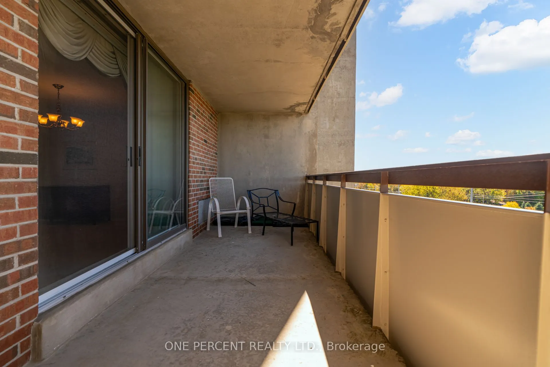 20 William Roe Boulevard, #705