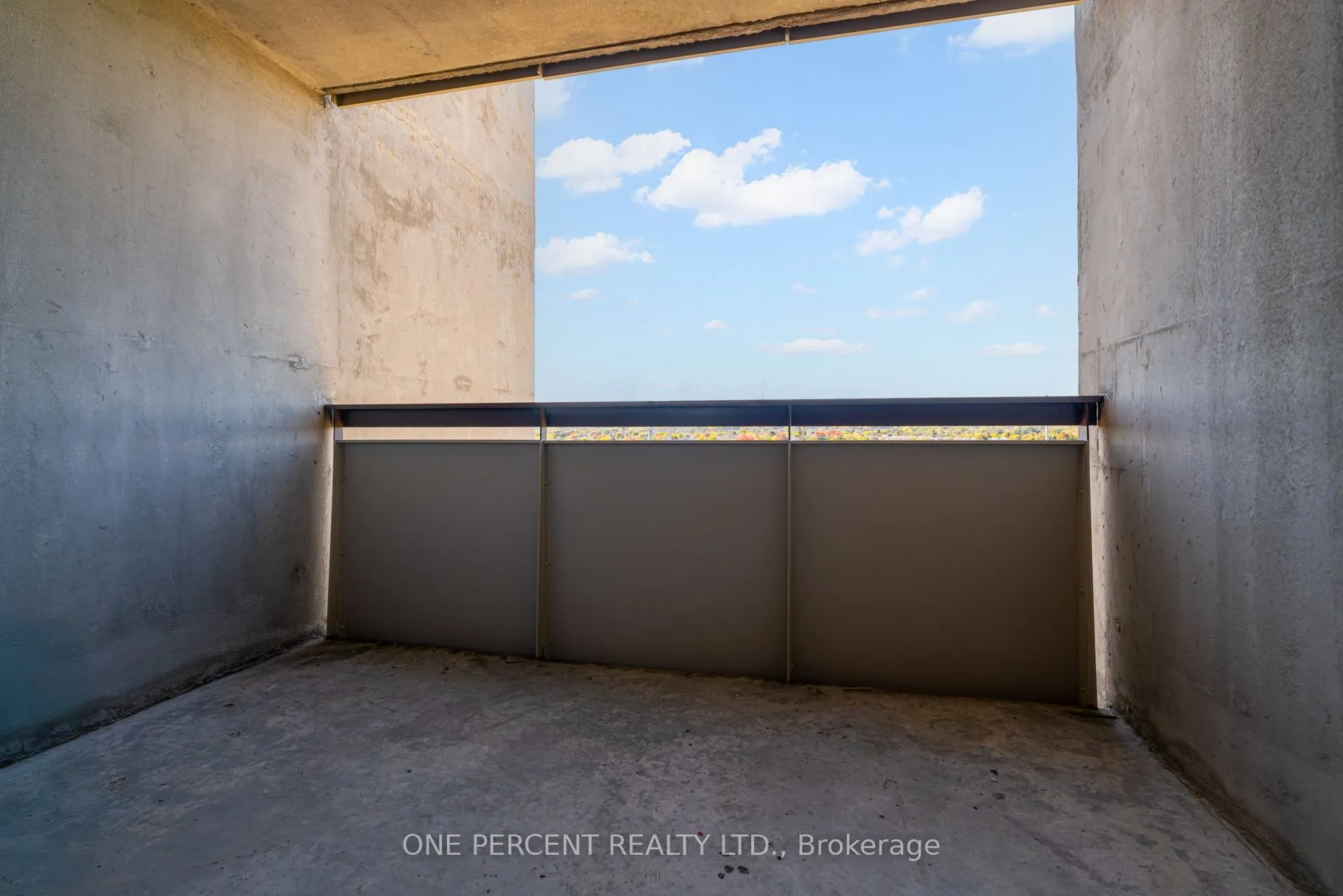 20 William Roe Boulevard, #705
