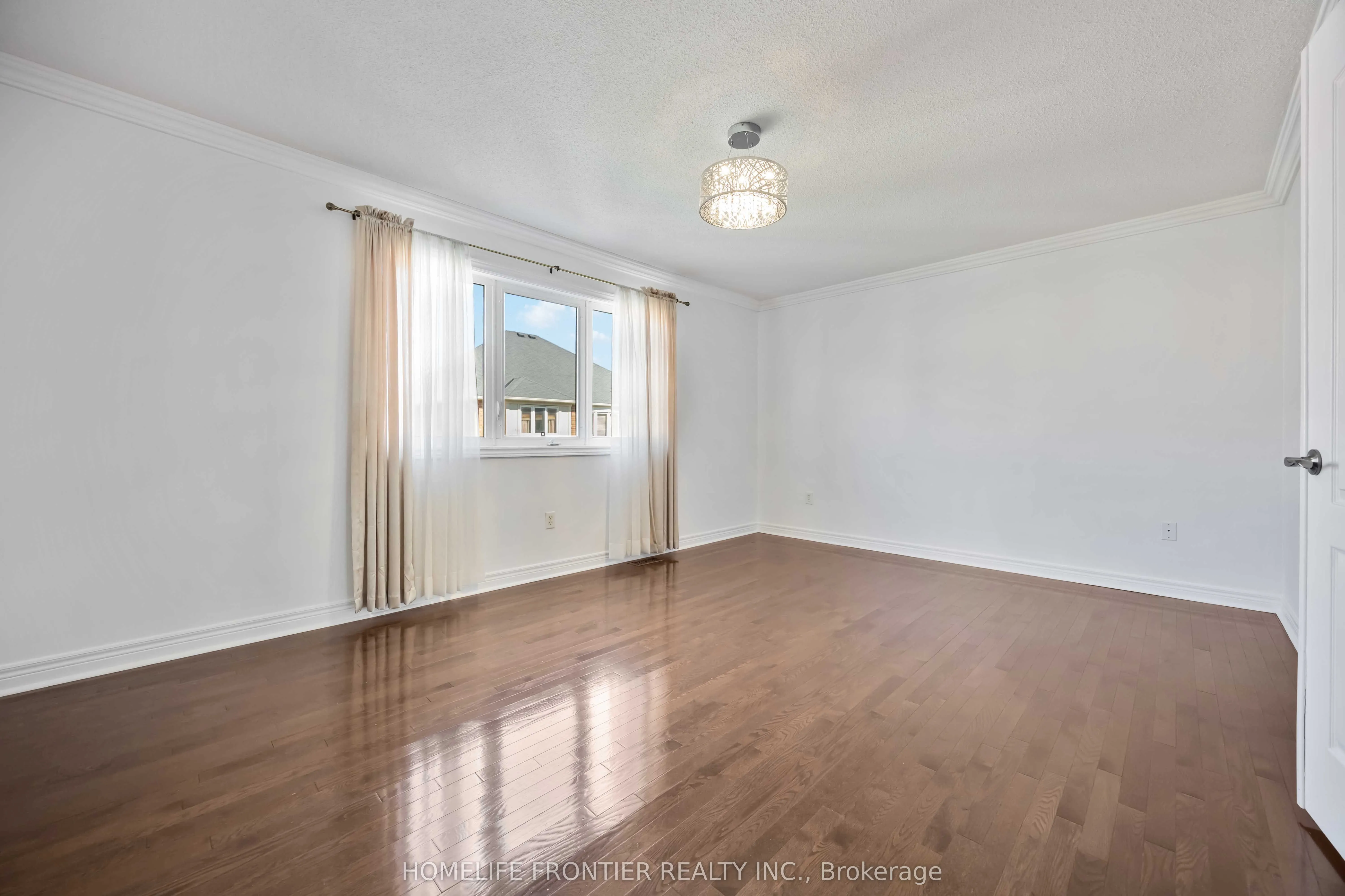26 Barnstone Drive