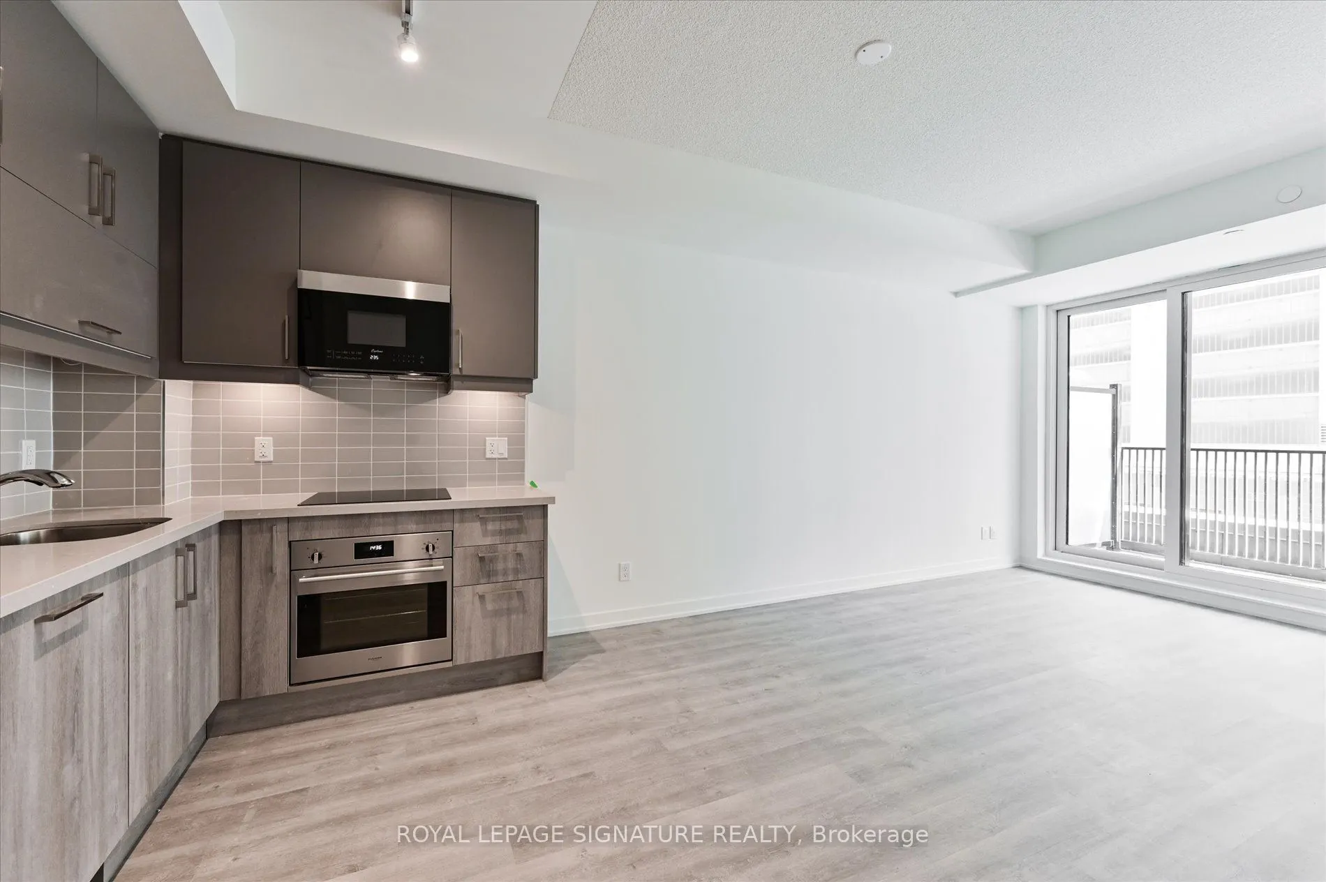 38 Simcoe Promenade, #C315