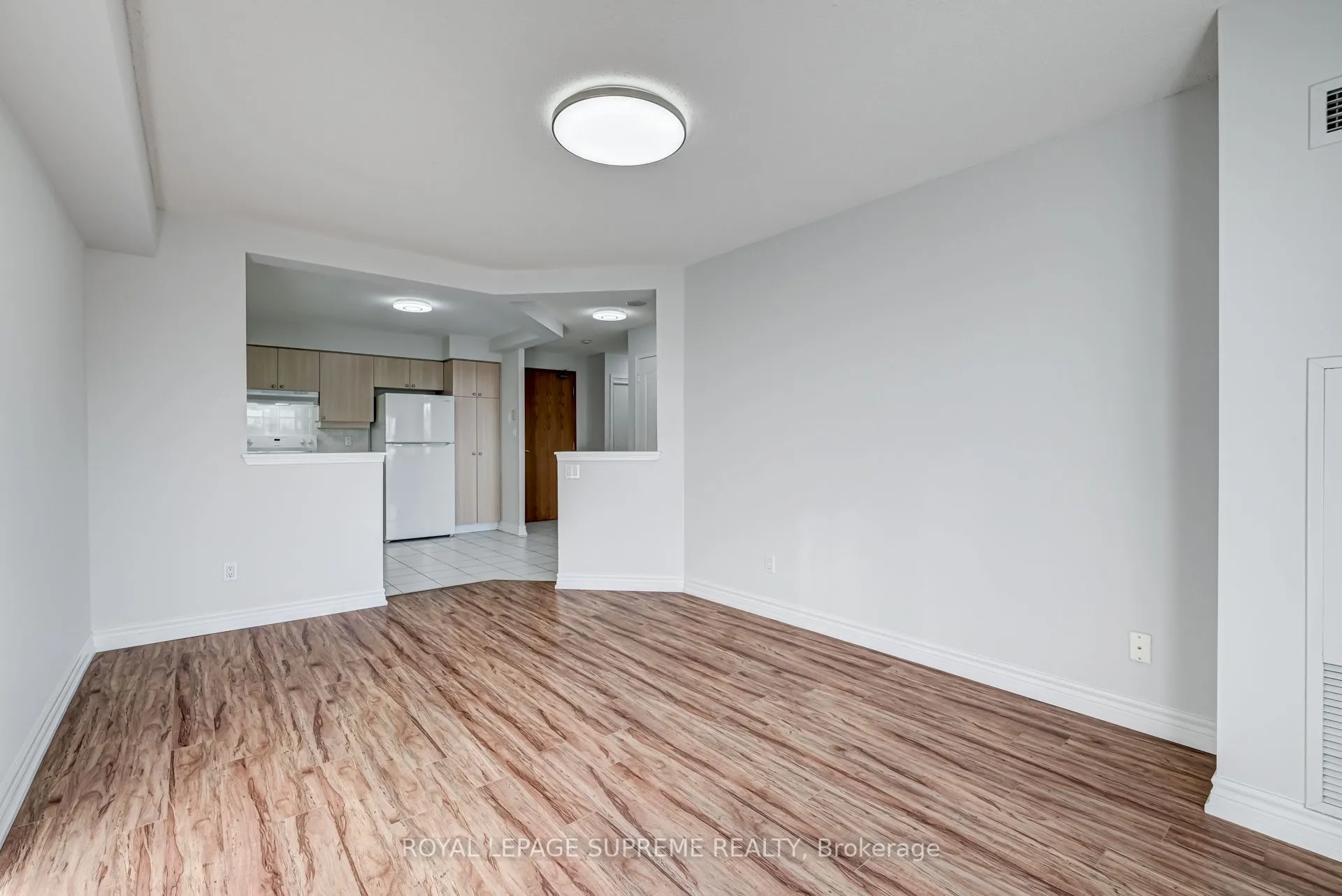 7373 Martin Grove Road, #516
