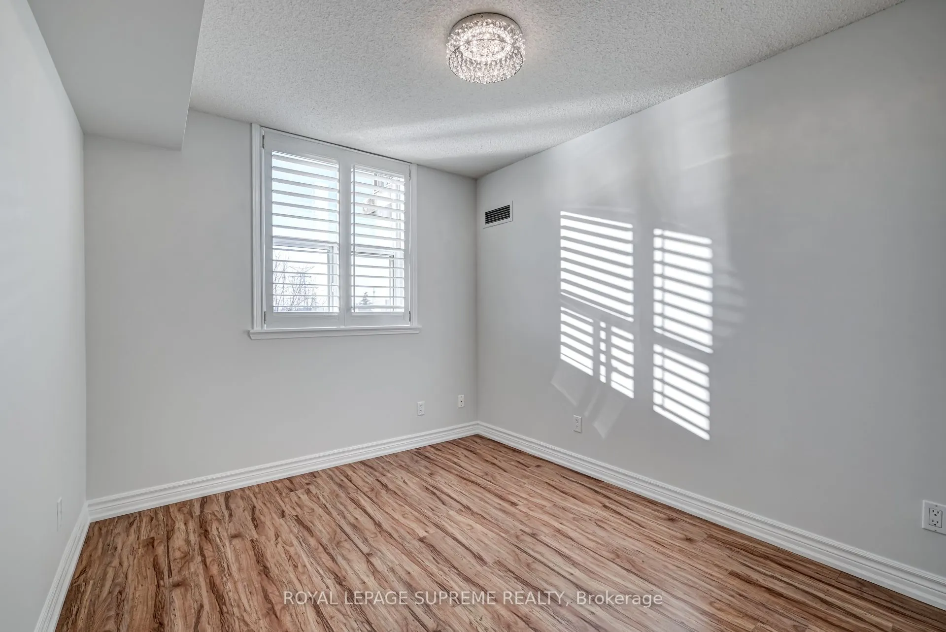 7373 Martin Grove Road, #516