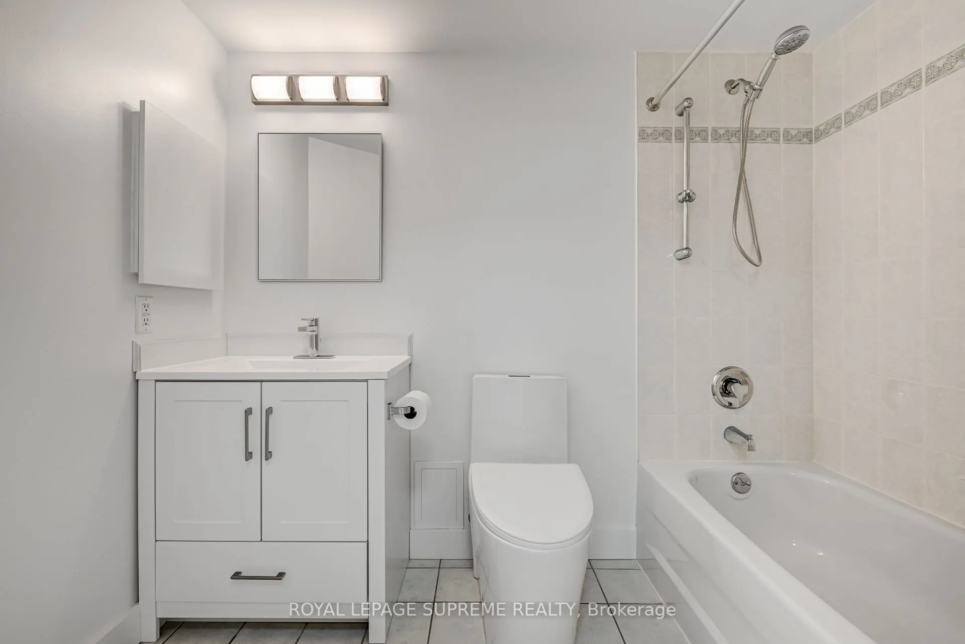 7373 Martin Grove Road, #516