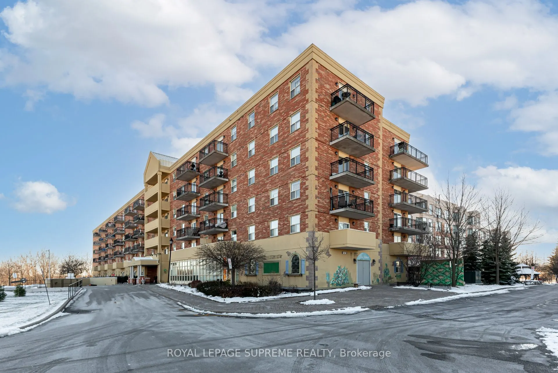 7373 Martin Grove Road, #516