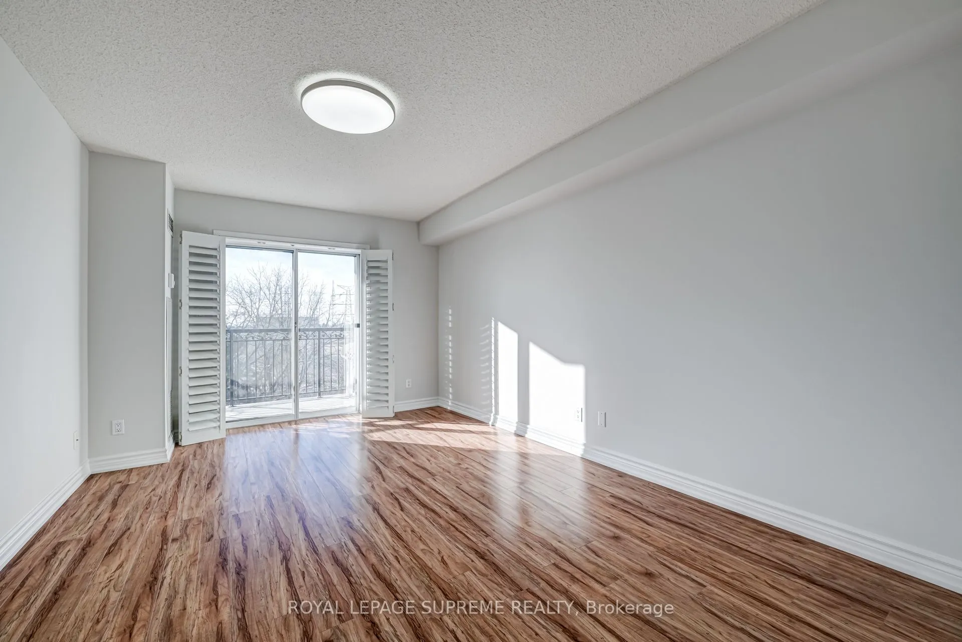7373 Martin Grove Road, #516