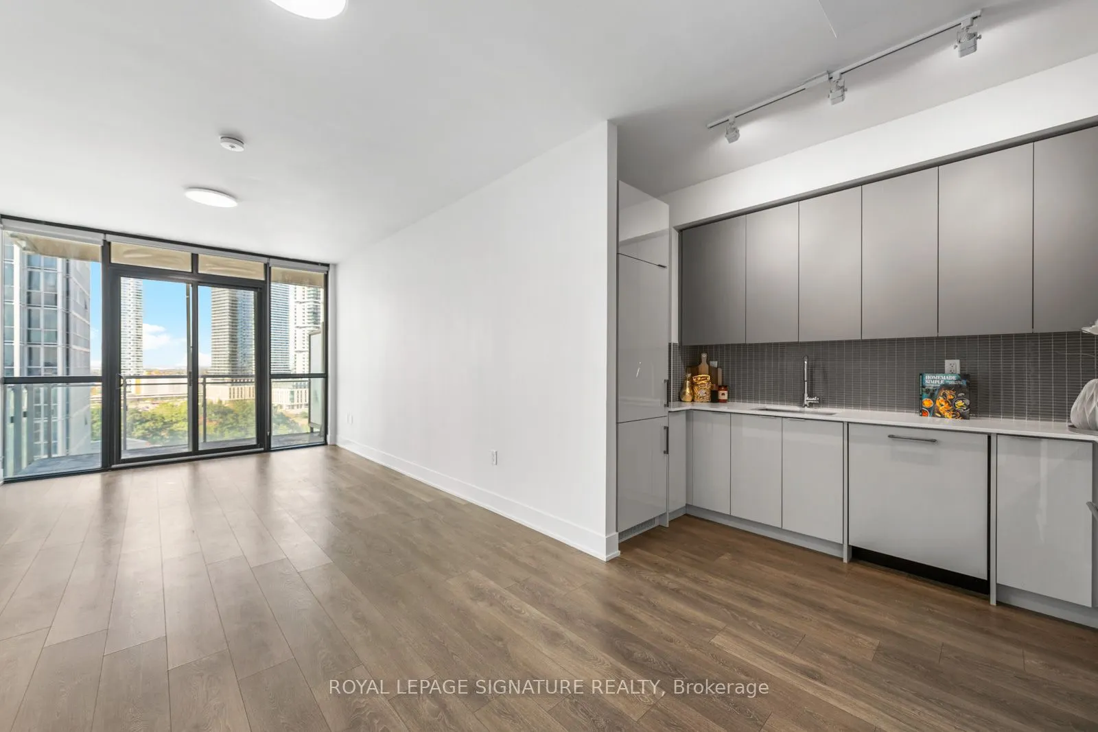2908 Highway 7, #1104