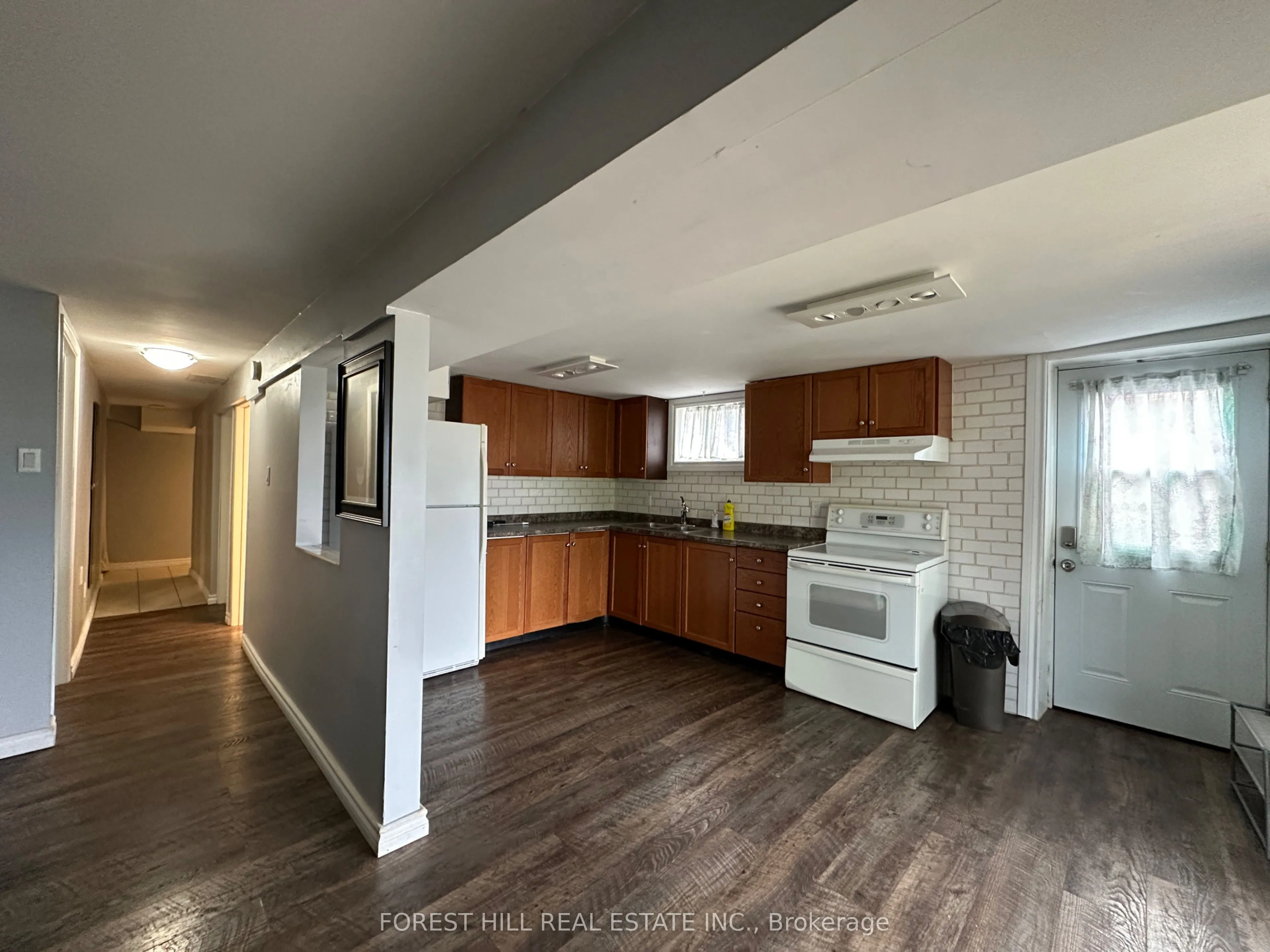 354 Britannia Avenue, #Lower