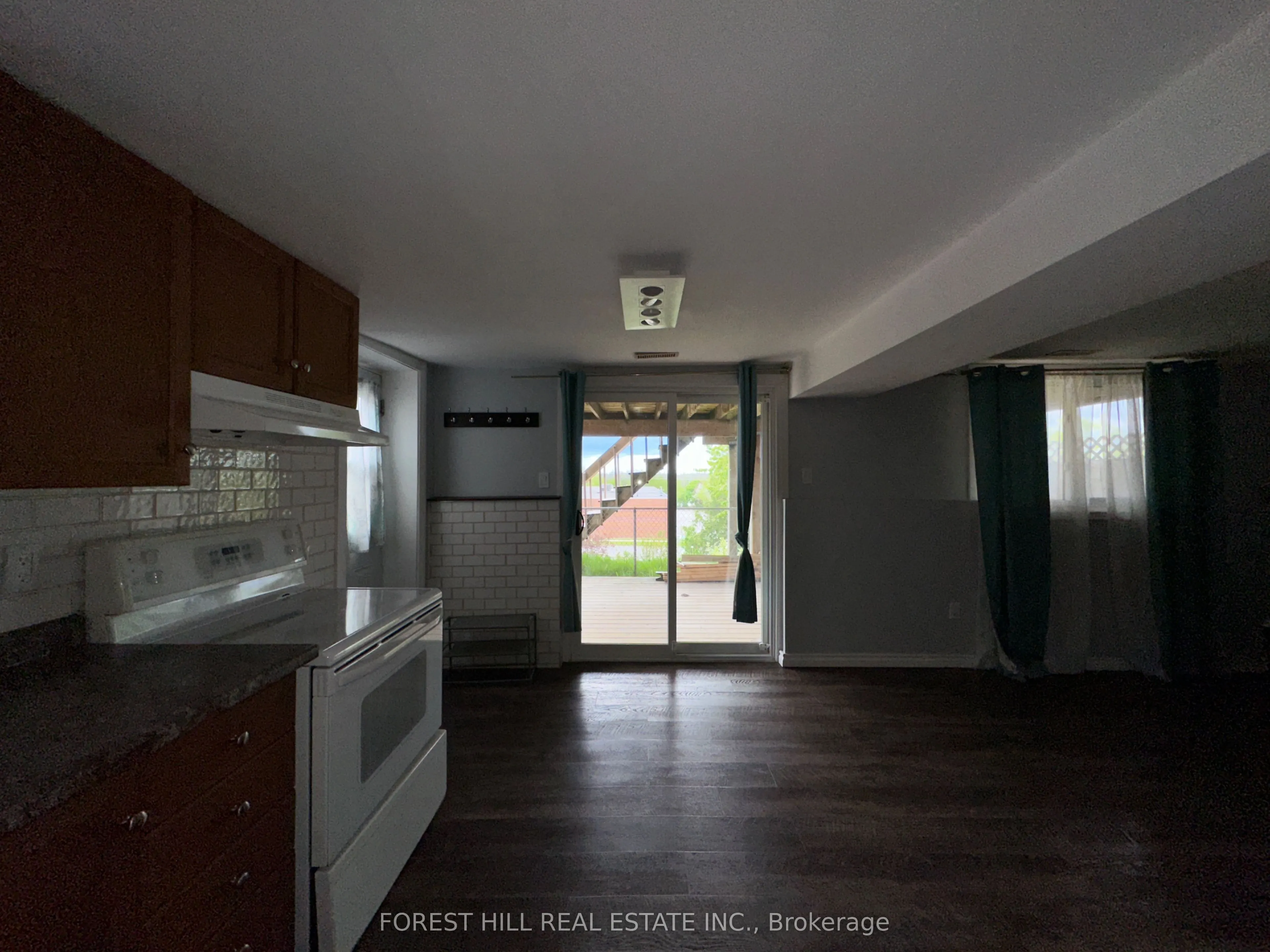 354 Britannia Avenue, #Lower