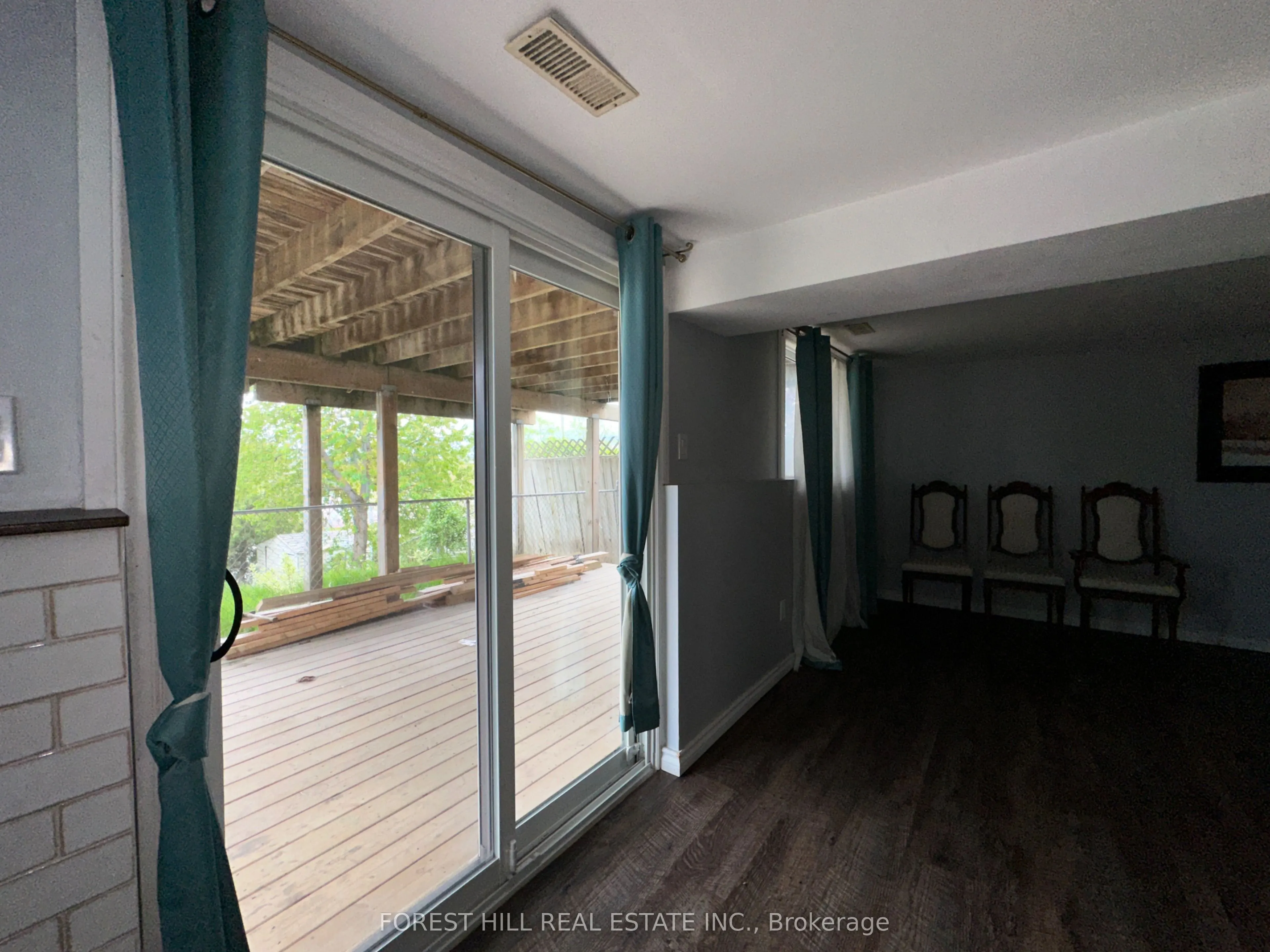354 Britannia Avenue, #Lower