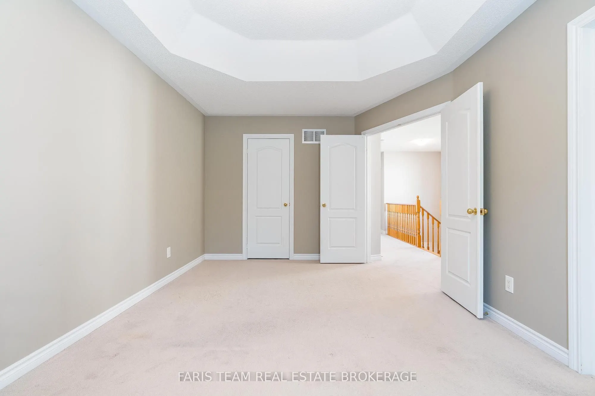 103 Collier Crescent