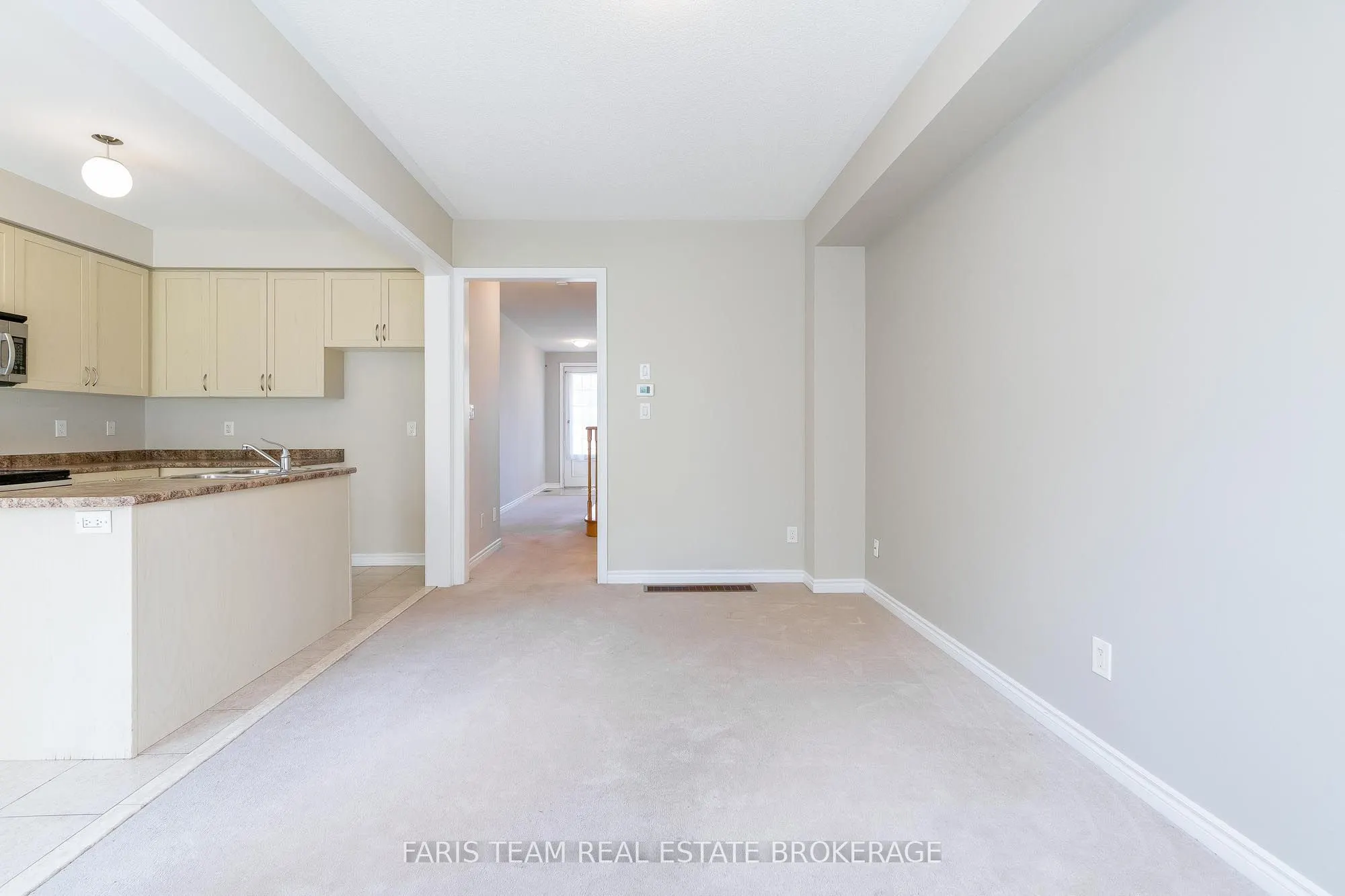 103 Collier Crescent