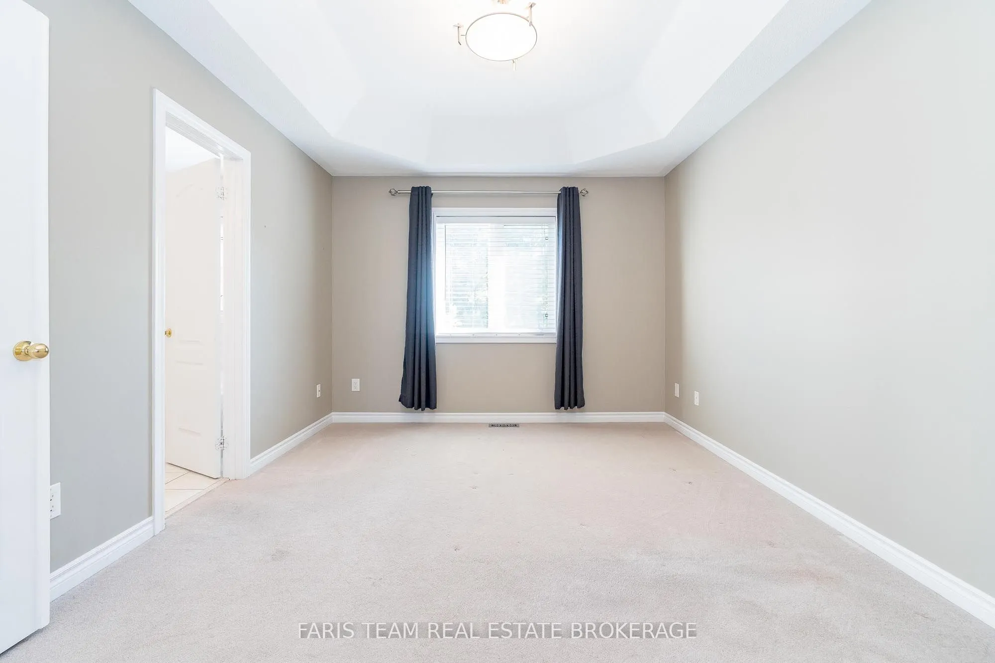 103 Collier Crescent