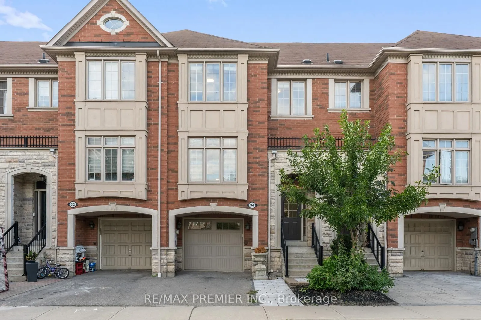 34 George Bogg Road