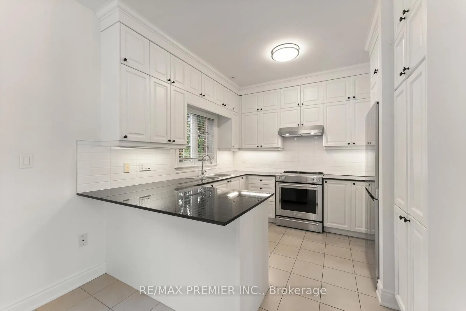34 George Bogg Road