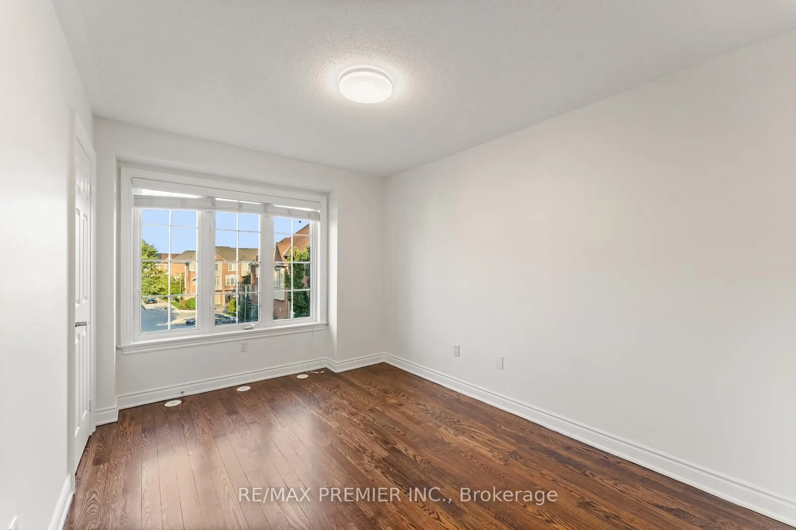 34 George Bogg Road