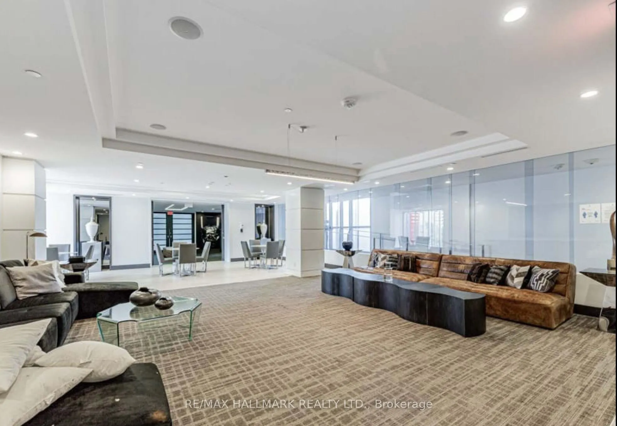9471 Yonge Street, #1610