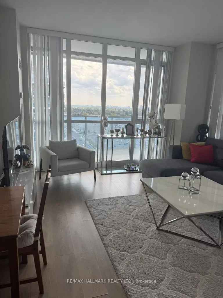 9471 Yonge Street, #1610