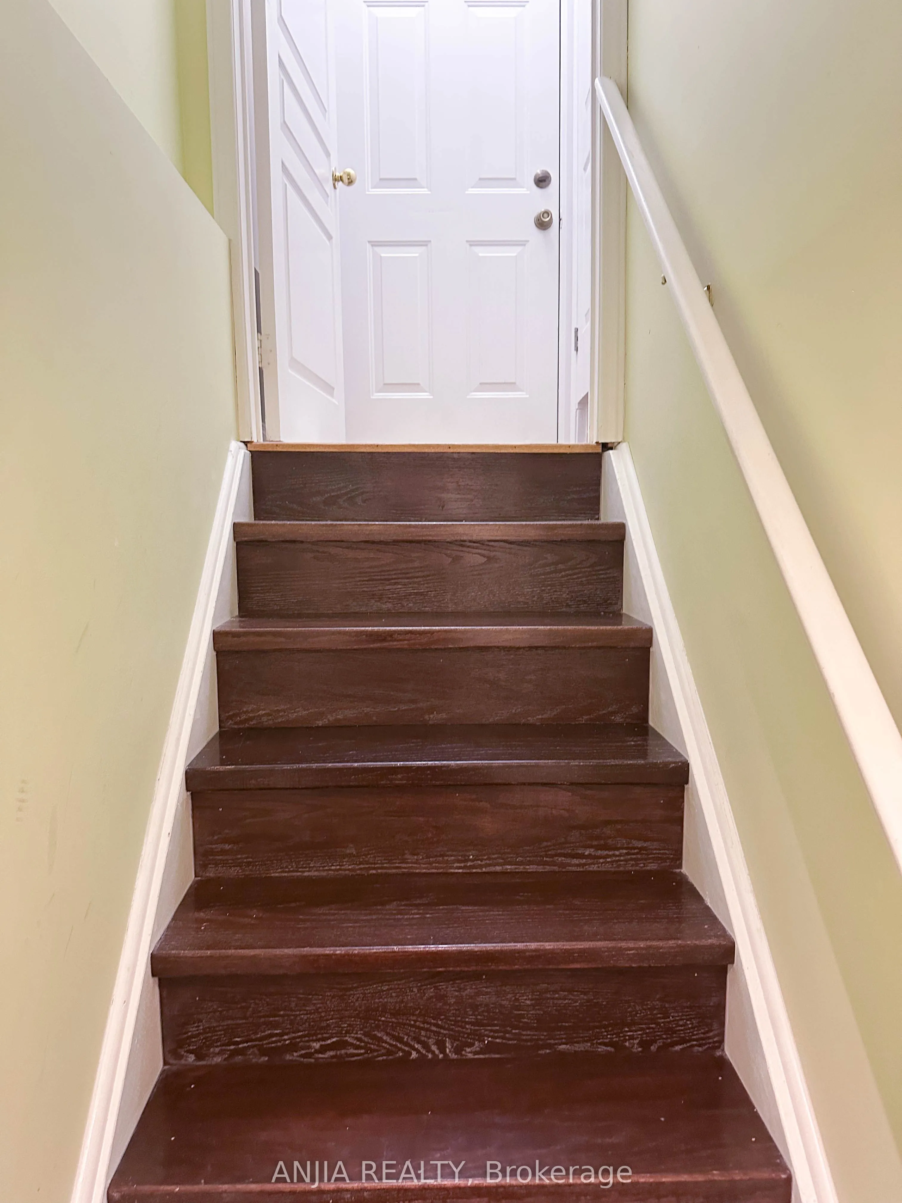 139 Hillwood Street, #Basement