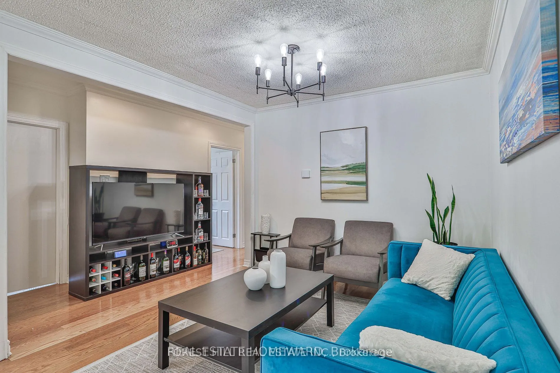 220 Neal Drive, #(Main)