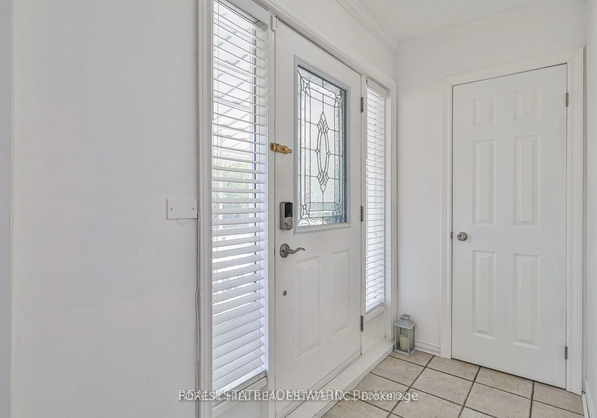 220 Neal Drive, #(Main)