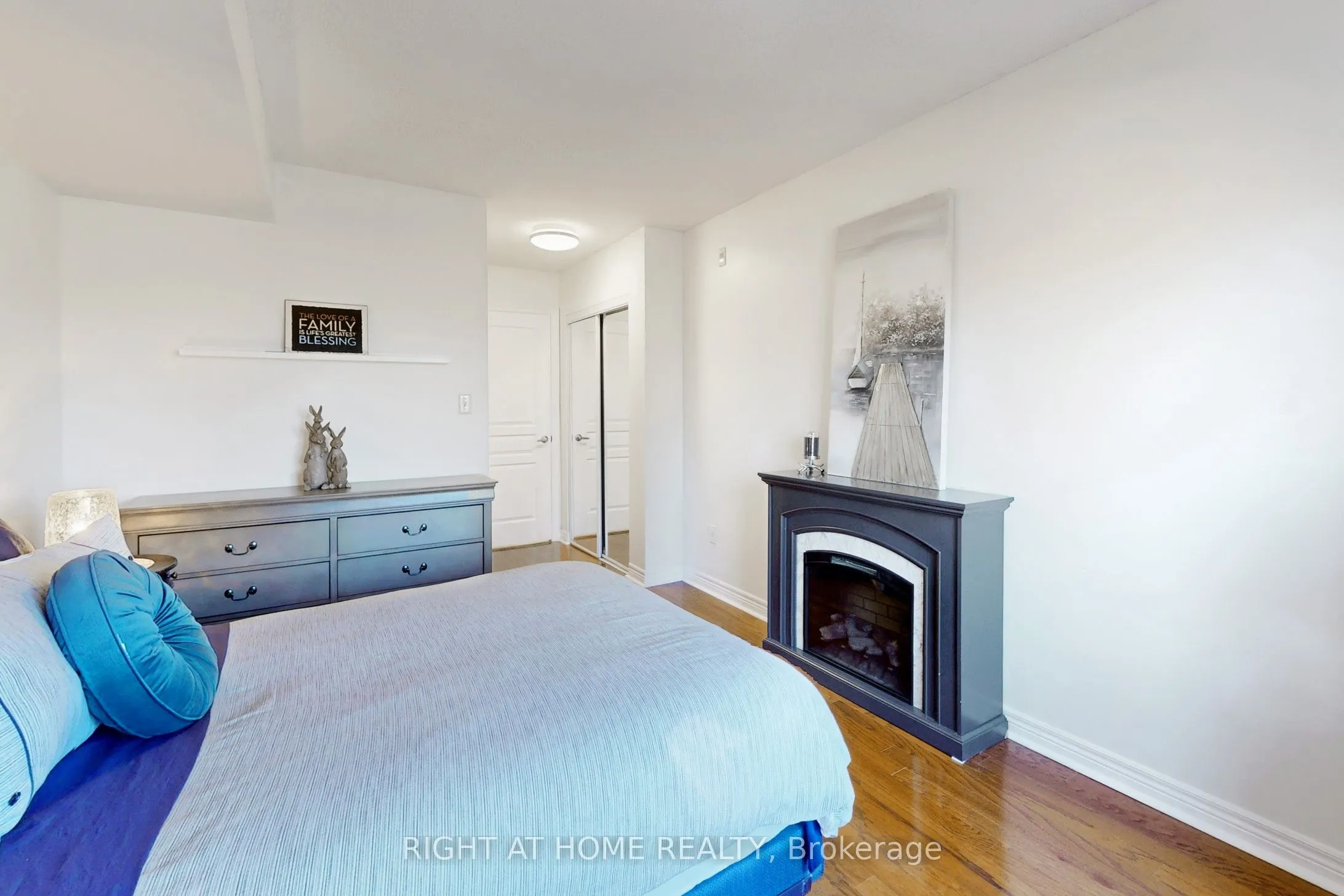 32 Church Street, #214