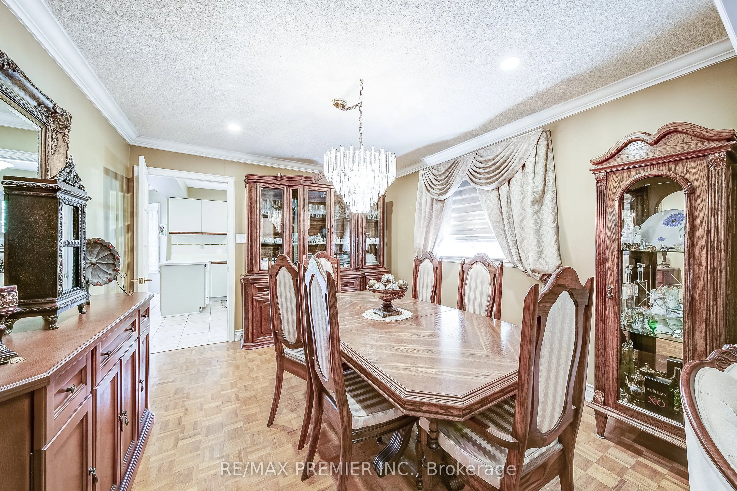 300 Belview Avenue